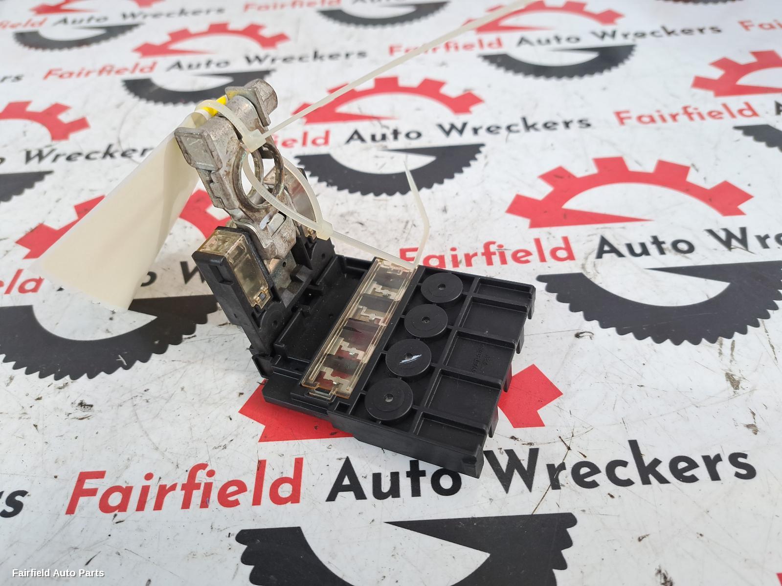2015-2023 Mitsubishi Triton Misc Switch Relay