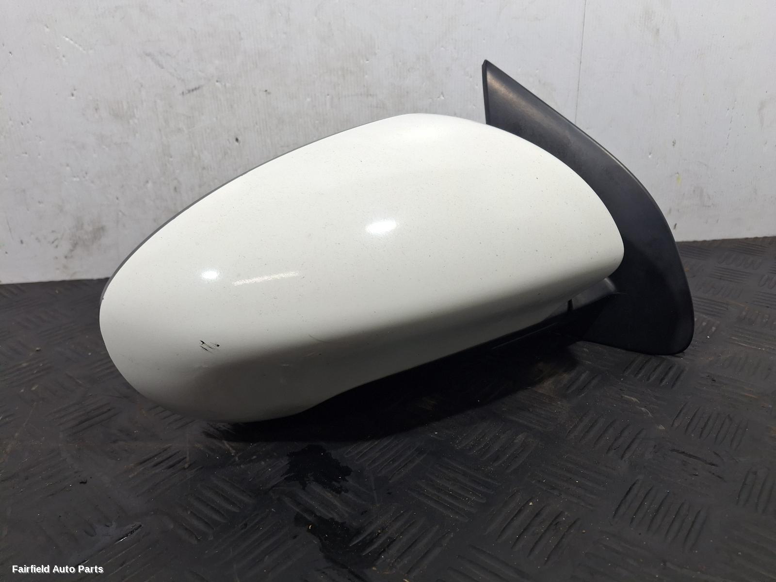 2007-2014 Nissan Dualis Right Door Mirror