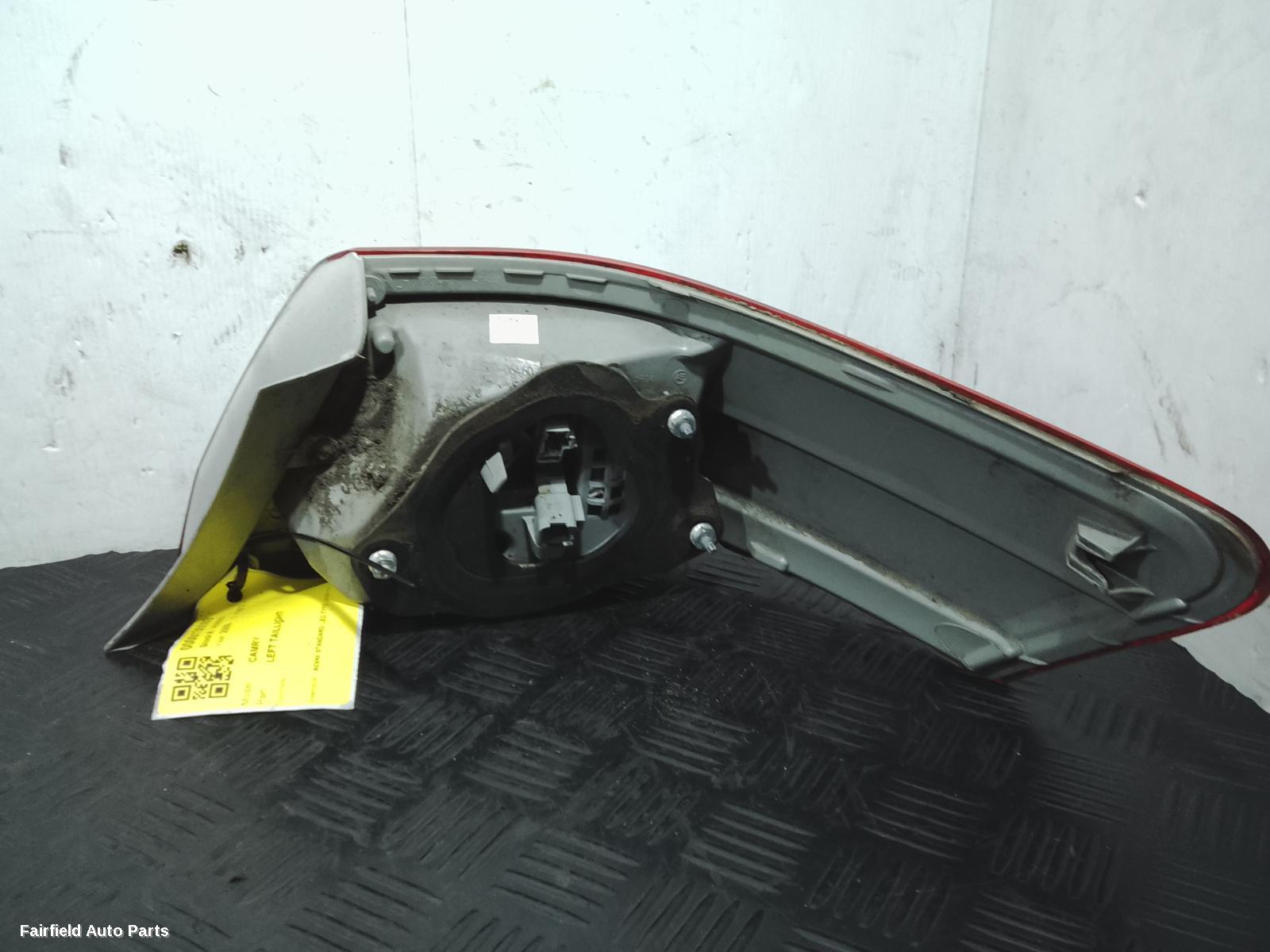 2009-2011 Toyota Camry Left Taillight