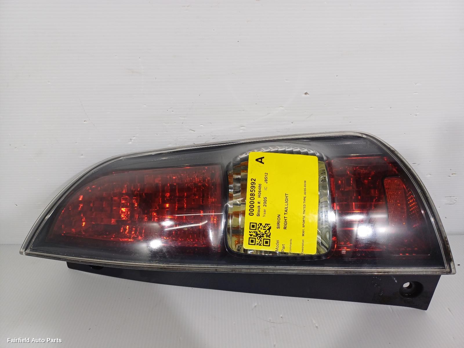 2005-2006 Daihatsu Sirion Right Taillight