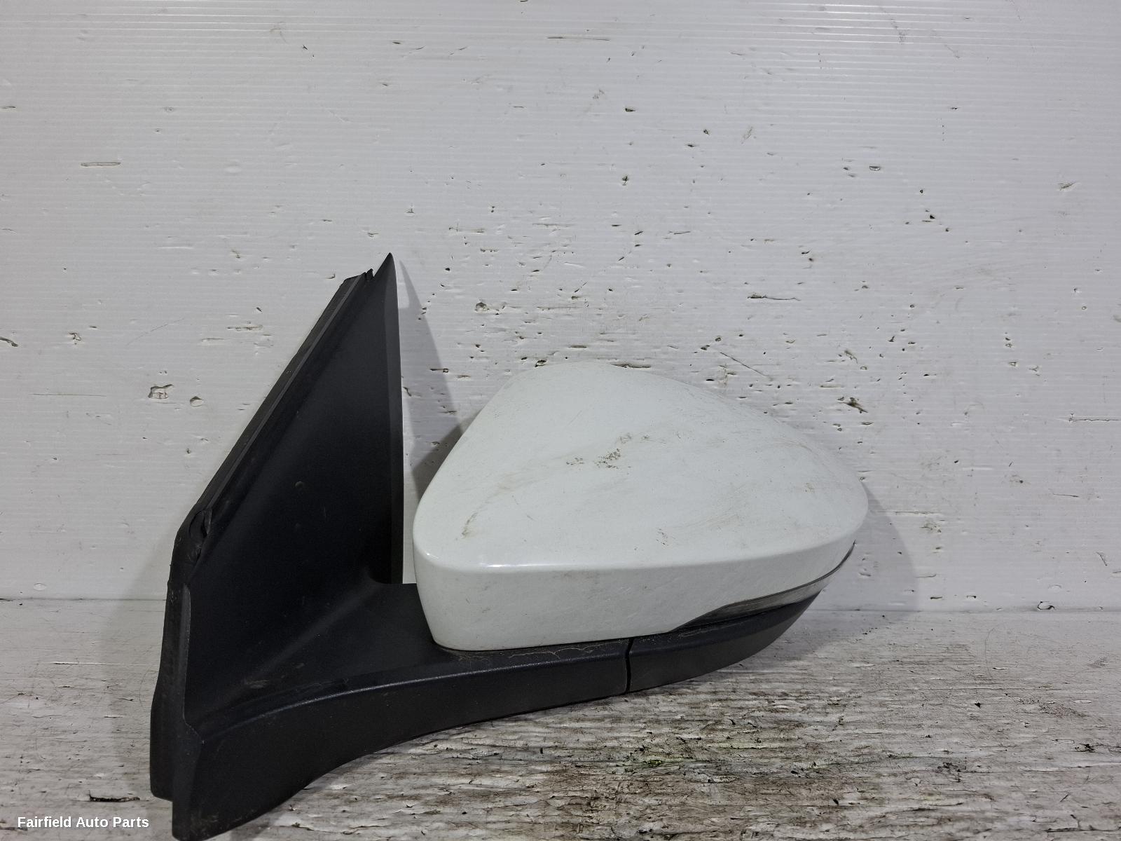 2020-2021 Volkswagen T-cross Left Door Mirror