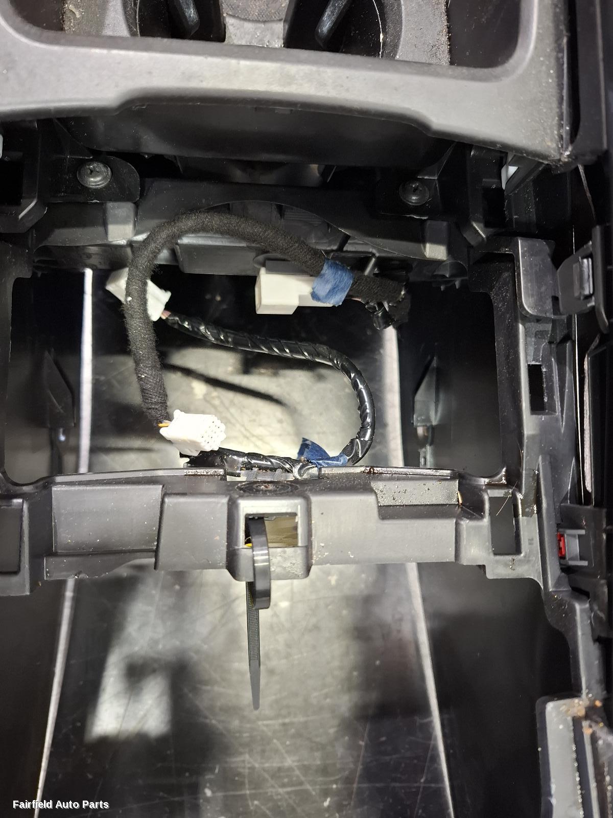 2016-2019 Mazda 3 Console