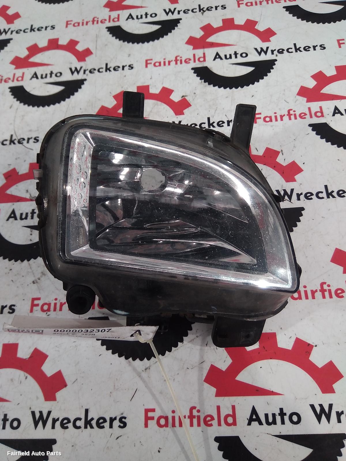 2009-2013 Volkswagen Golf Left Indicator Fog Side