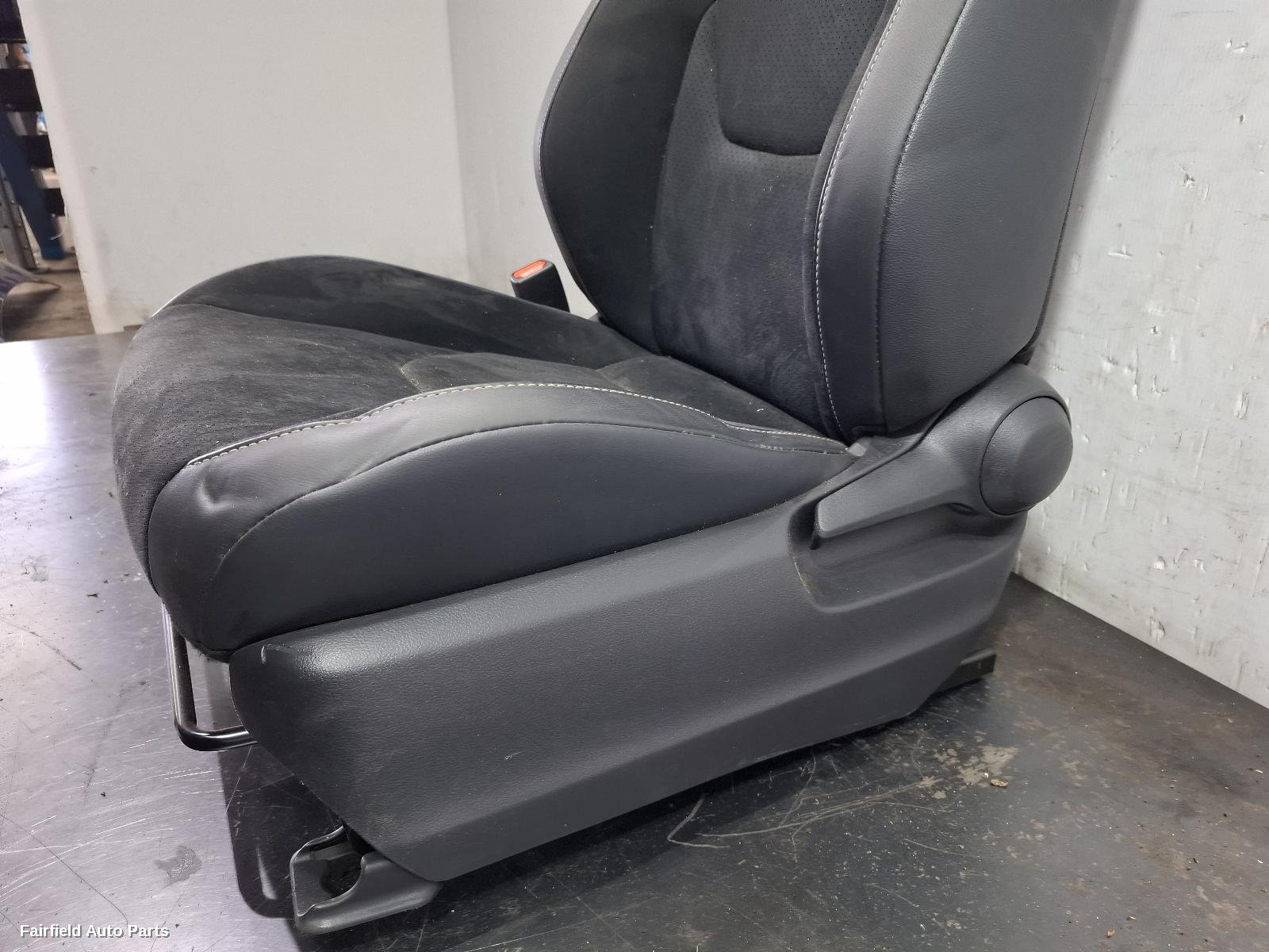2018-2026 Toyota Corolla Front Seat