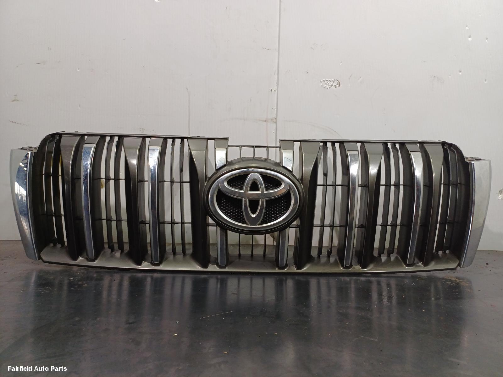 2013-2017 Toyota Prado Grille