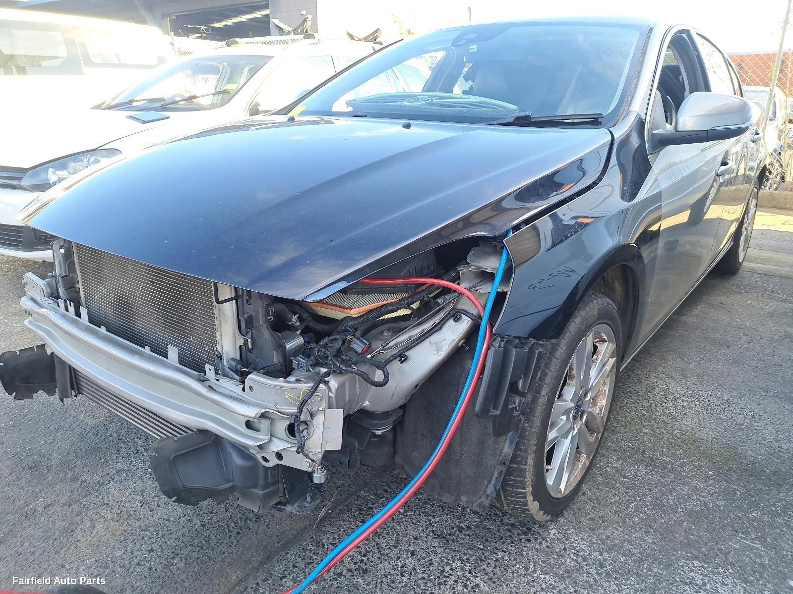 2010-2018 Volvo S60/v60 Right Rear Door Sliding