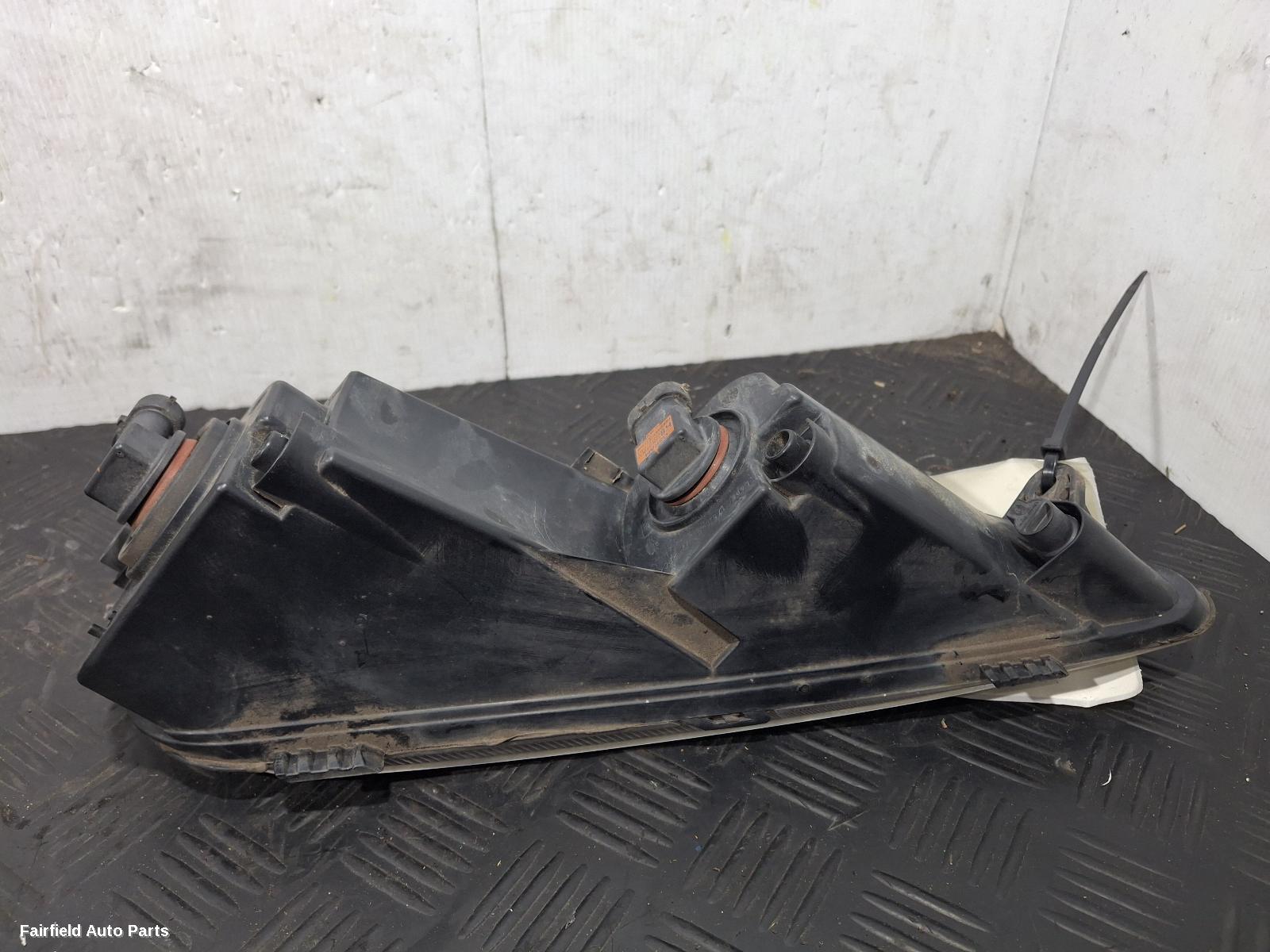 2010-2015 Volkswagen Passat Right Indicator Fog Side