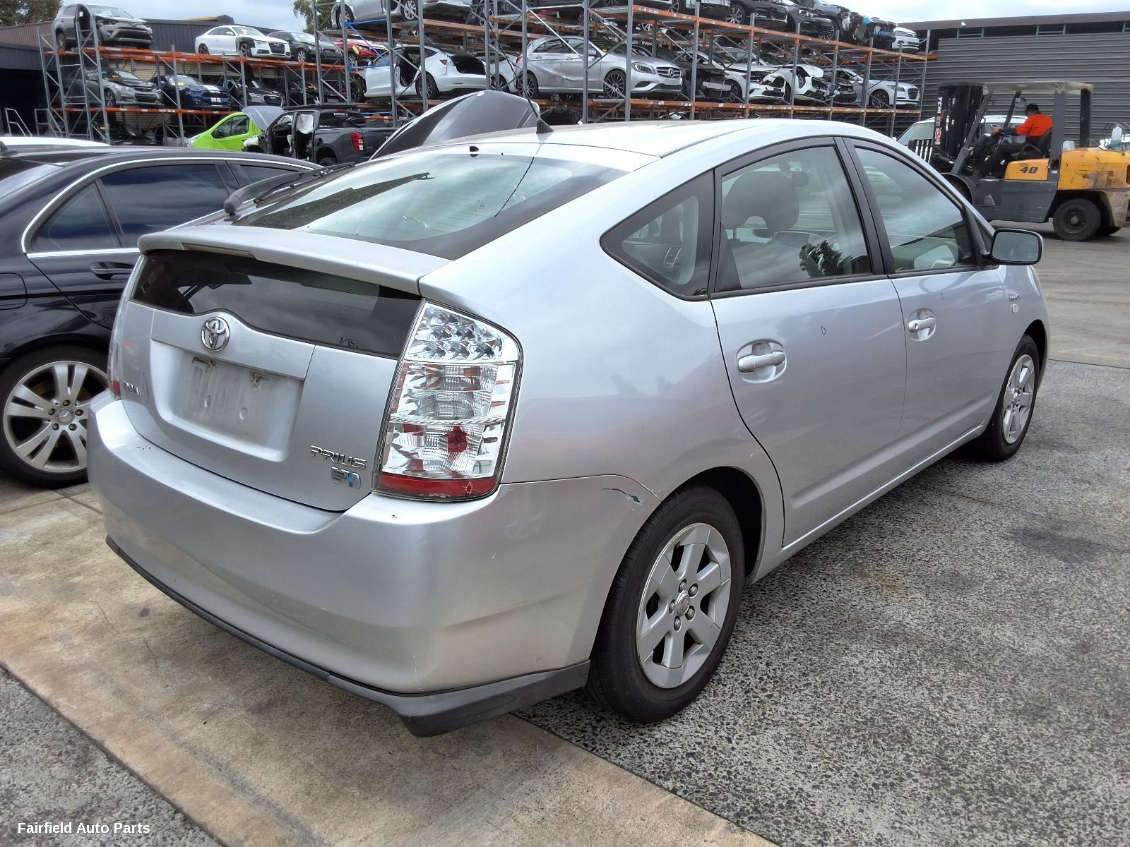 2005-2009 Toyota Prius Right Headlamp