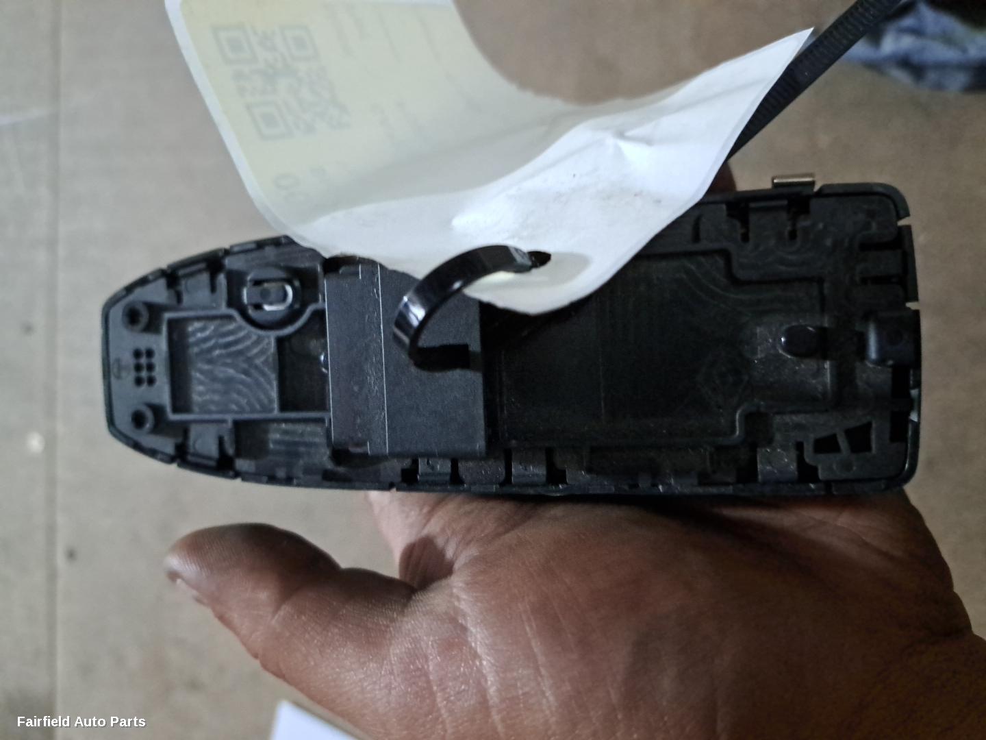 2021-2023 Renault Captur Pwr Dr Wind Switch