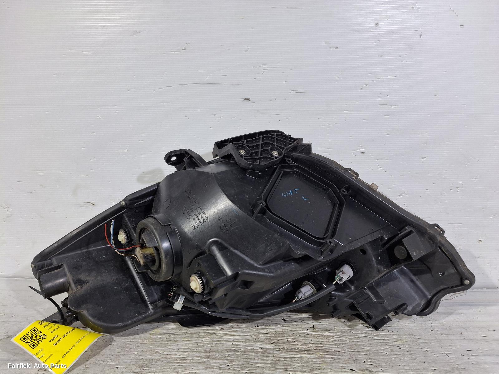 2014-2016 Toyota Yaris Right Headlamp