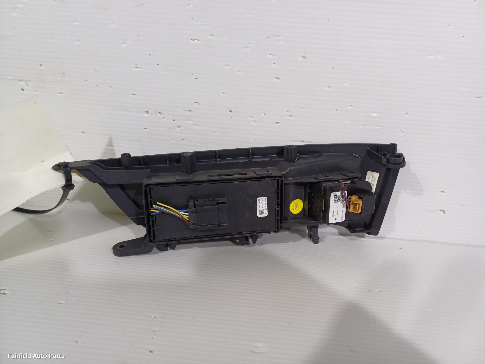 2017-2025 Audi Q5 Pwr Dr Wind Switch