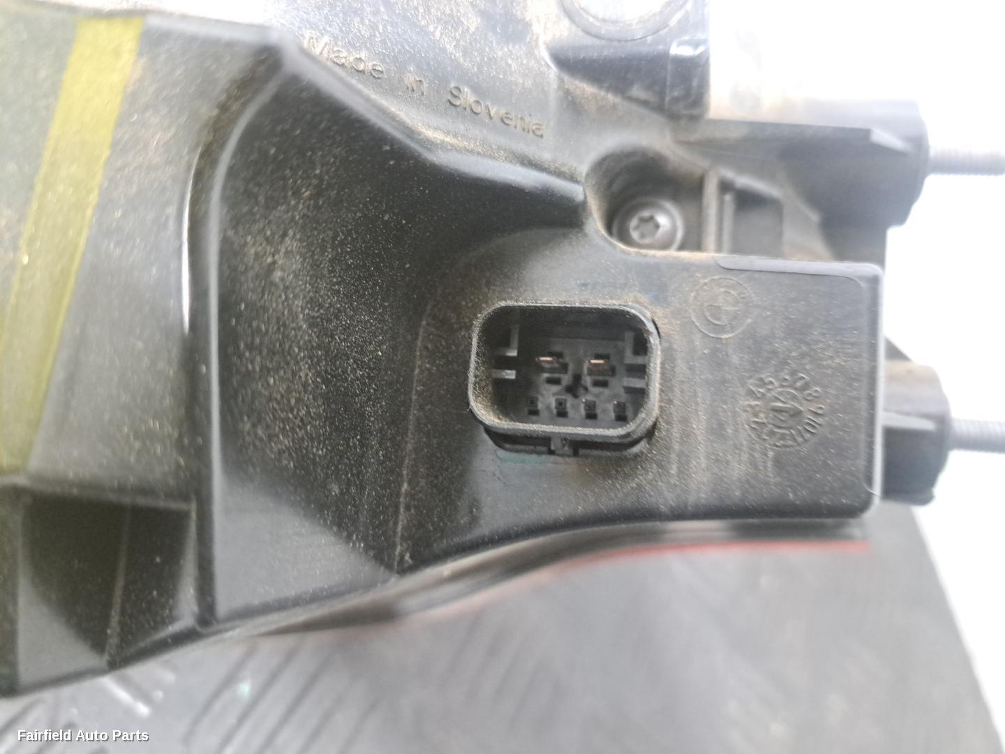 2021-2024 Bmw I4 Right Taillight
