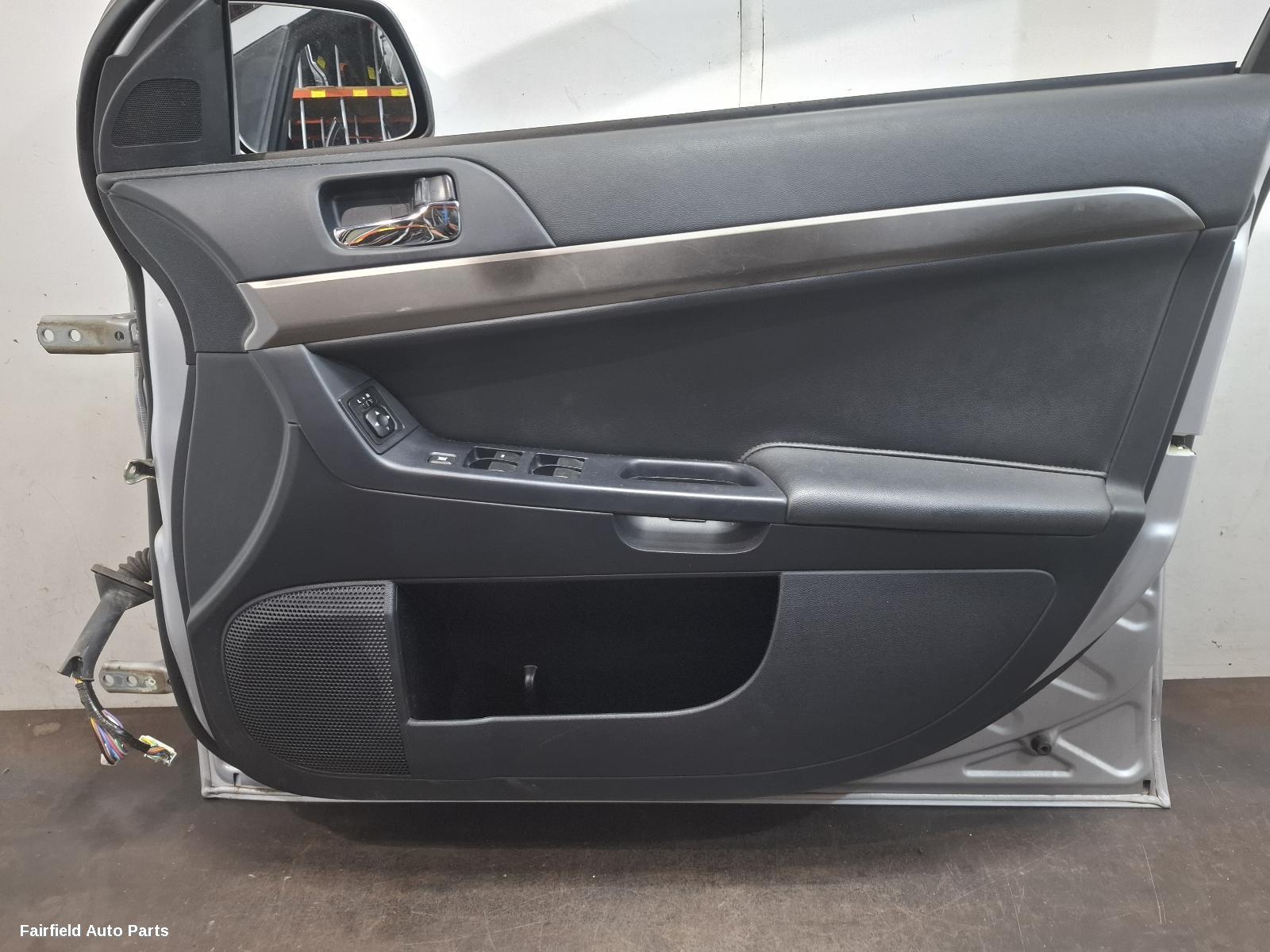 2007-2015 Mitsubishi Lancer Right Front Door