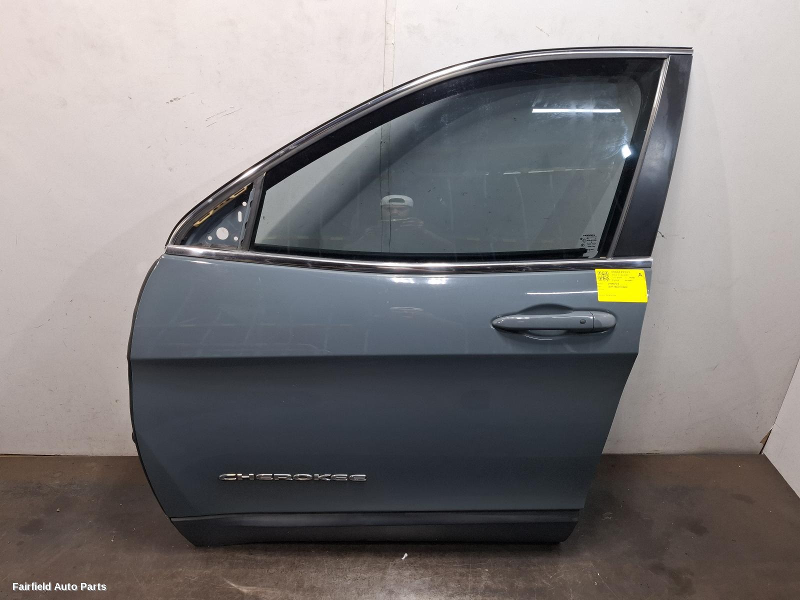 2014-2022 Jeep Cherokee Left Front Door