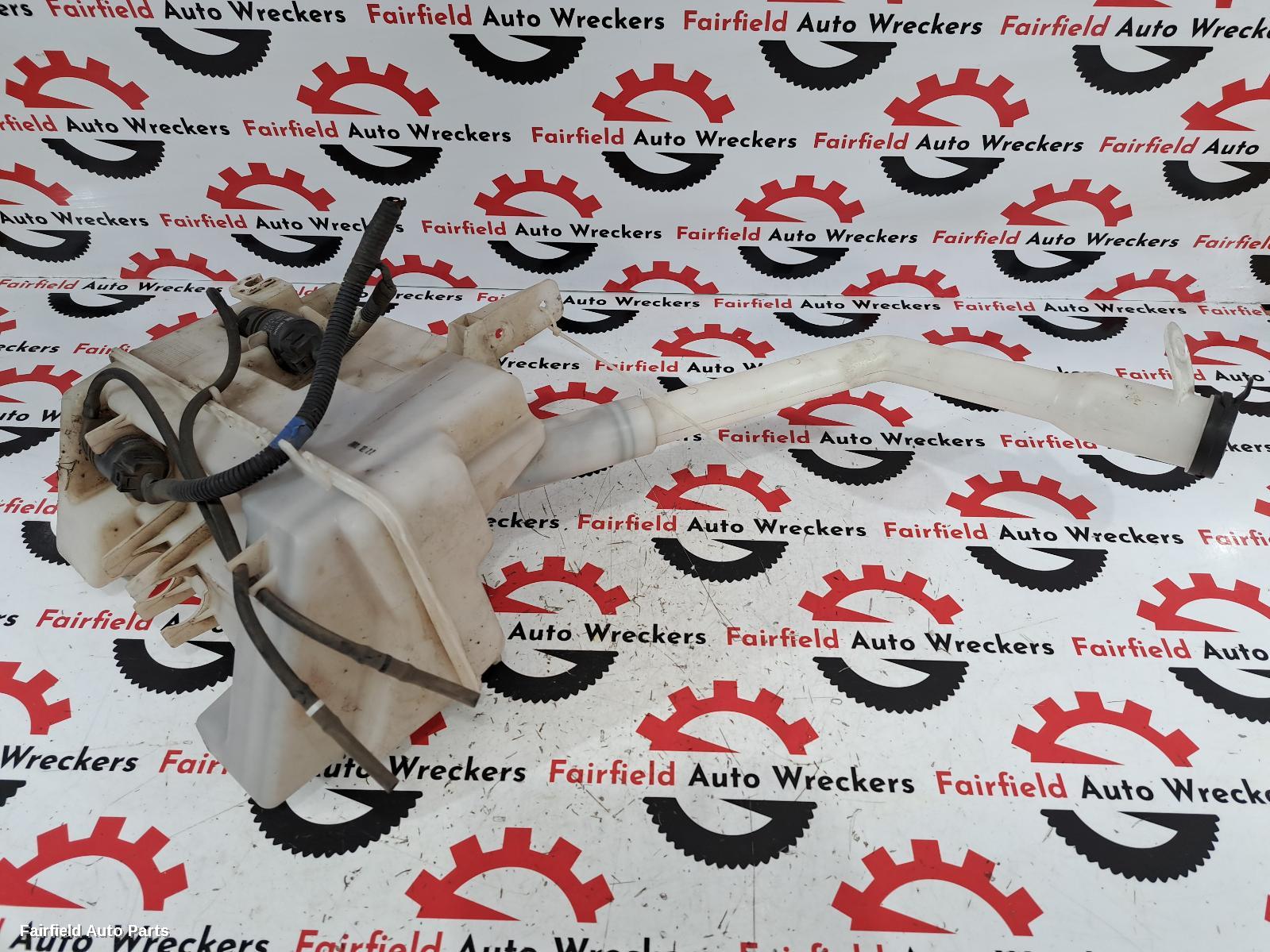 2011-2018 Holden Captiva Washer Bottle