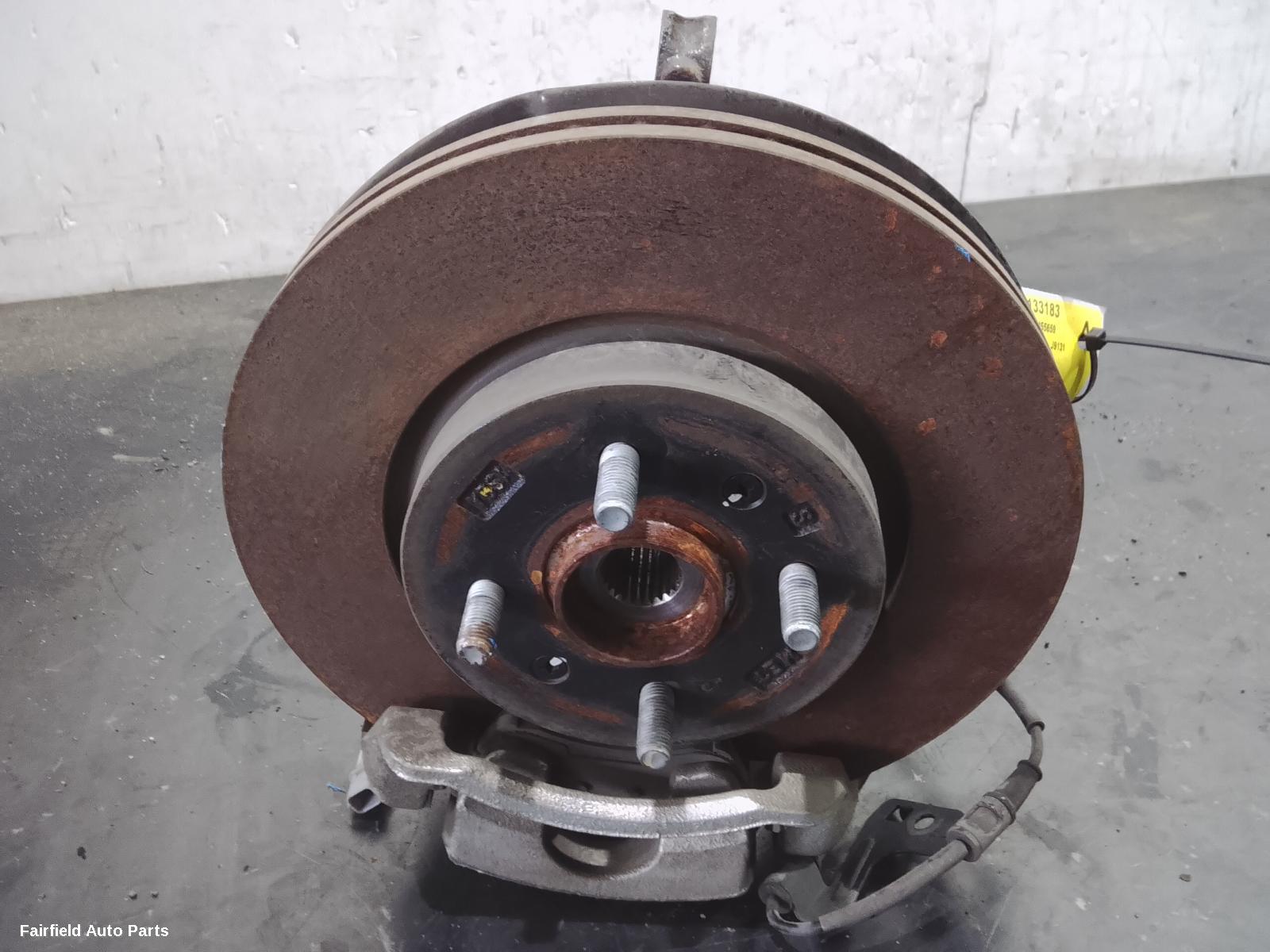 2020-2026 Kia Stonic Right Front Hub Assembly