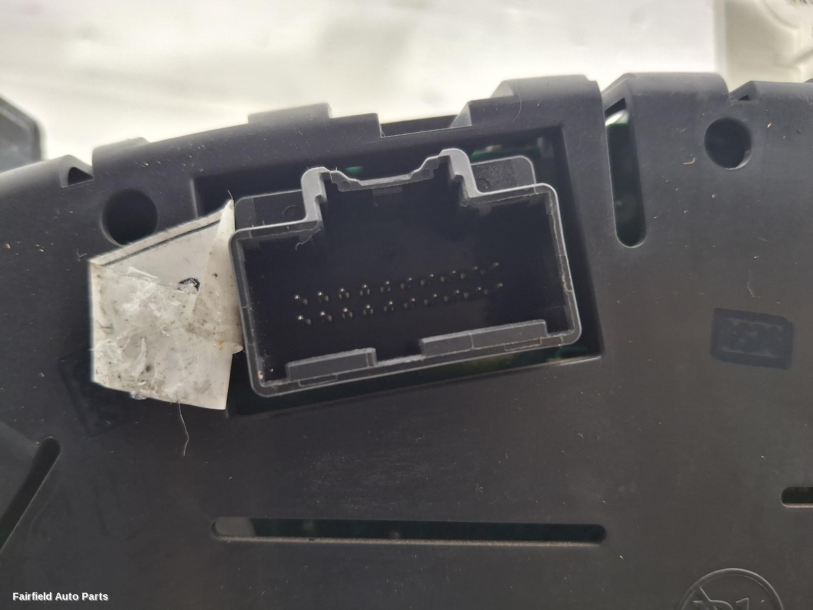 2013-2017 Holden Commodore Instrument Cluster