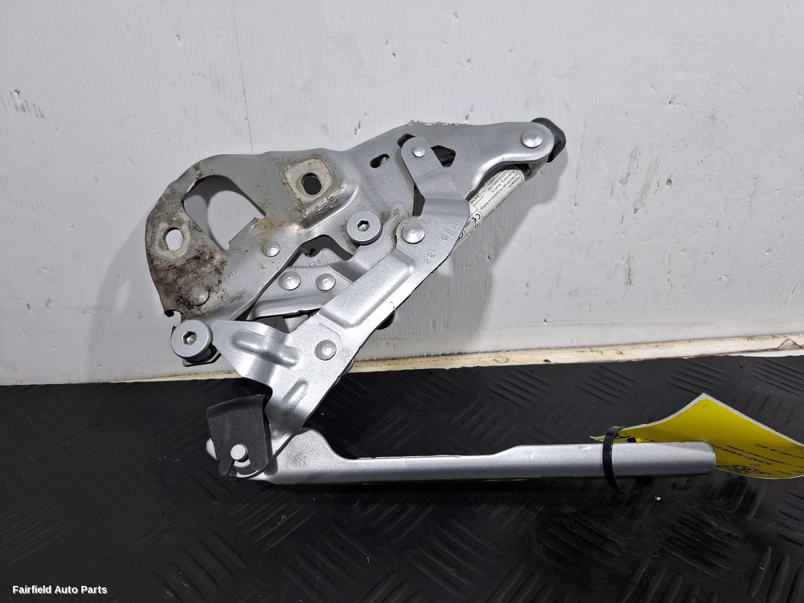 2015-2025 Audi Q7 Bonnet Hinge Strut