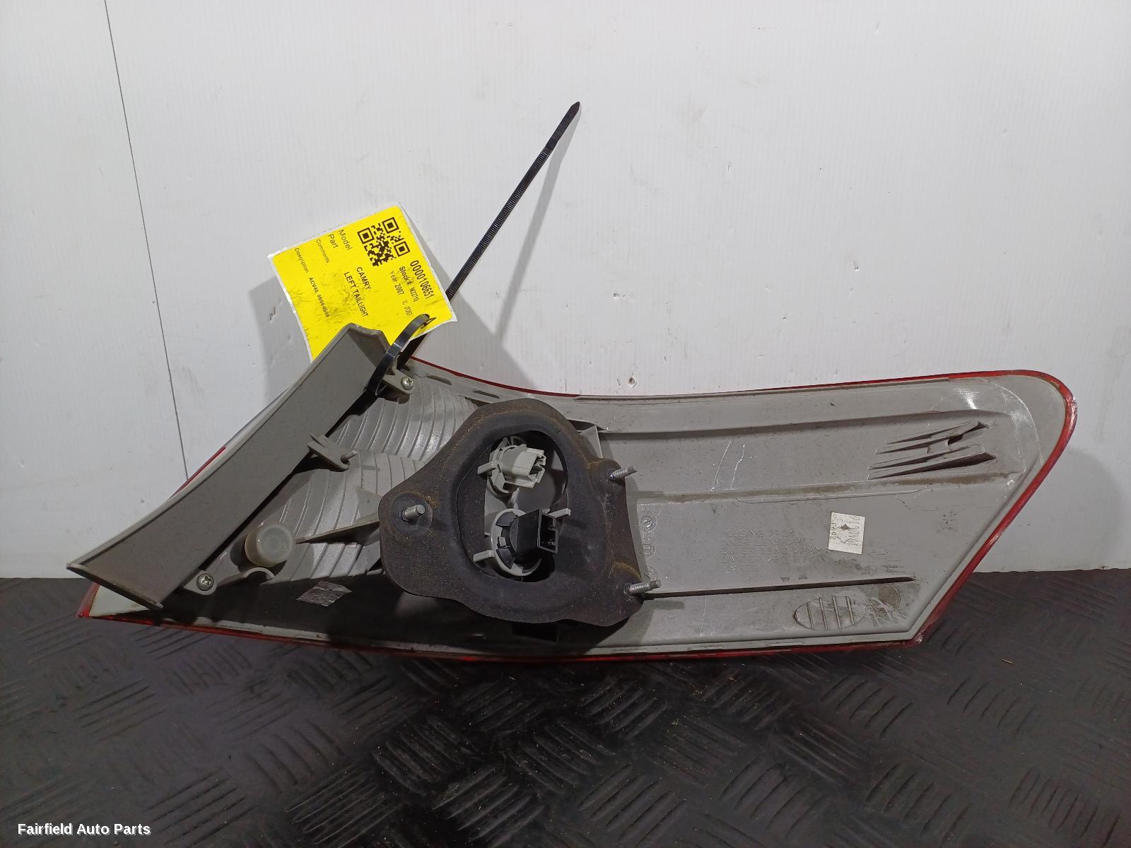 2006-2009 Toyota Camry Left Taillight
