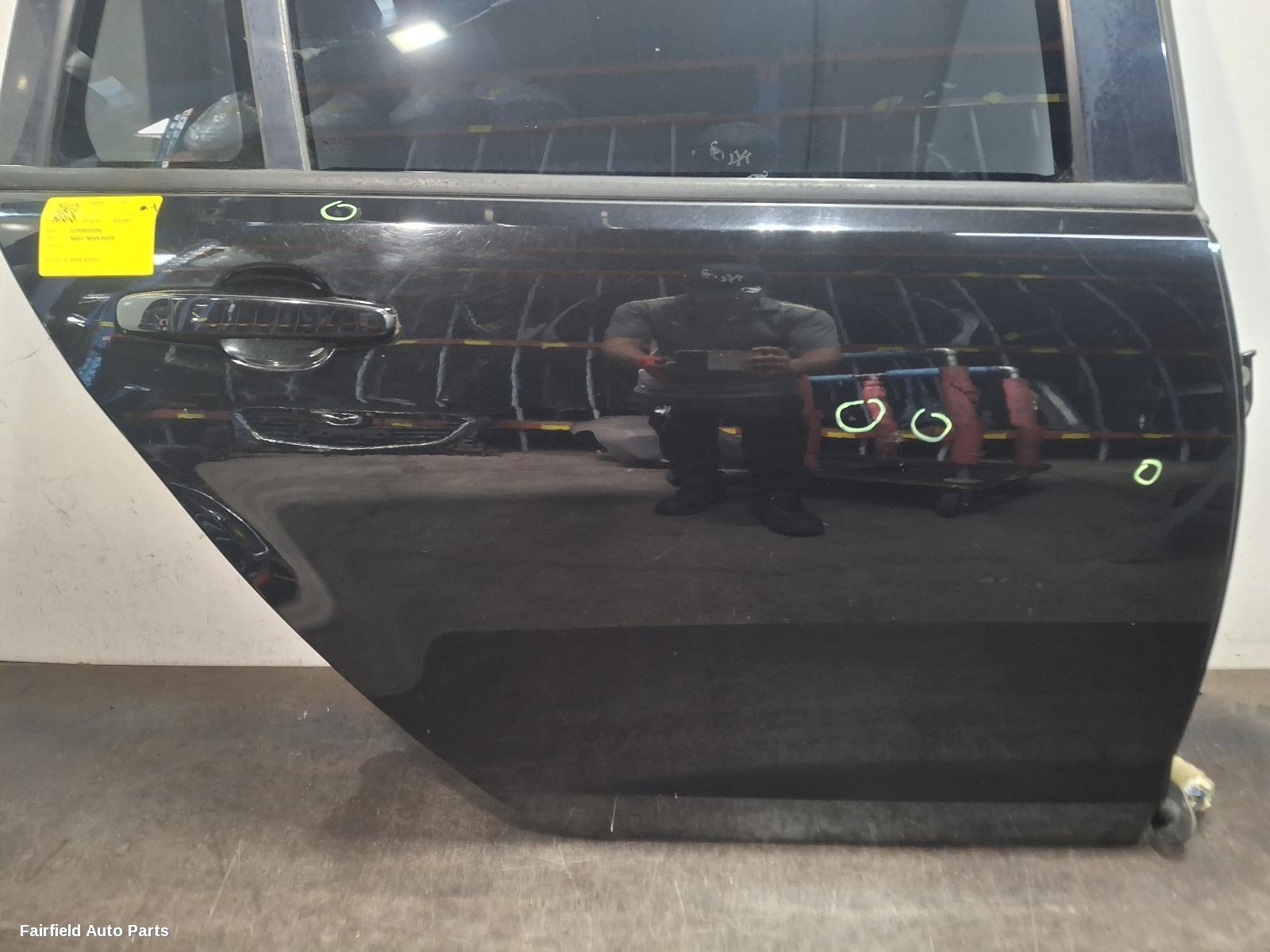 2006-2013 Holden Commodore Right Rear Door Sliding