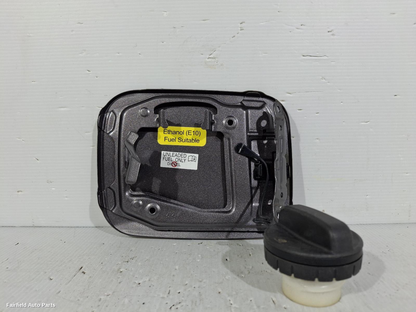 2013-2021 Toyota Kluger Fuel Door   Filler