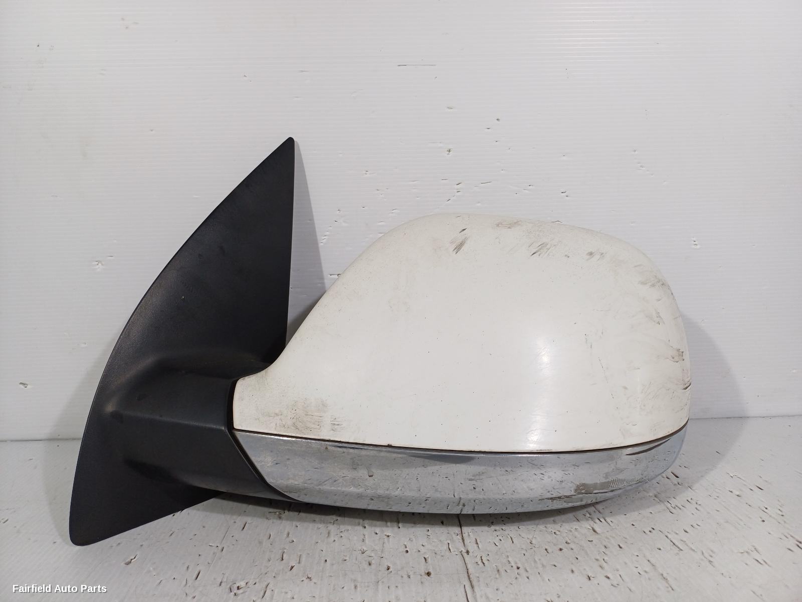2010-2013 Volkswagen Amarok Left Door Mirror