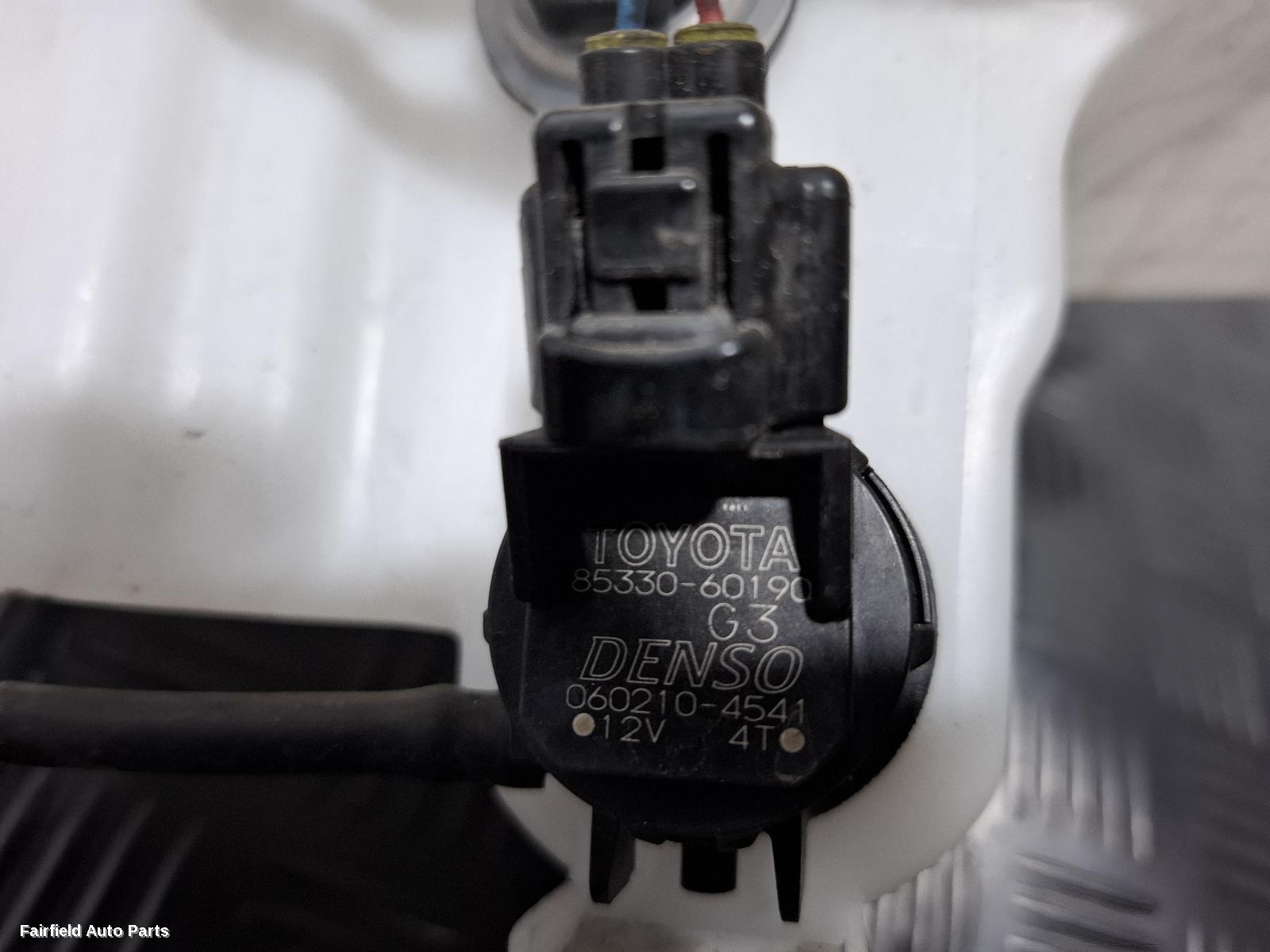 2014-2018 Lexus Rc Washer Bottle