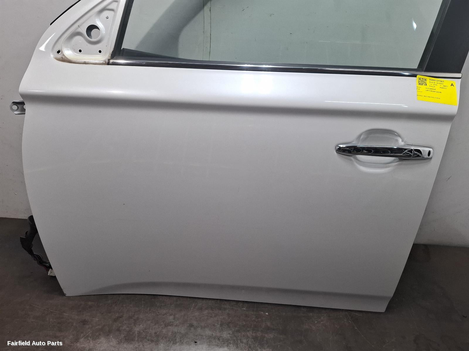 2015-2021 Mitsubishi Outlander Left Front Door