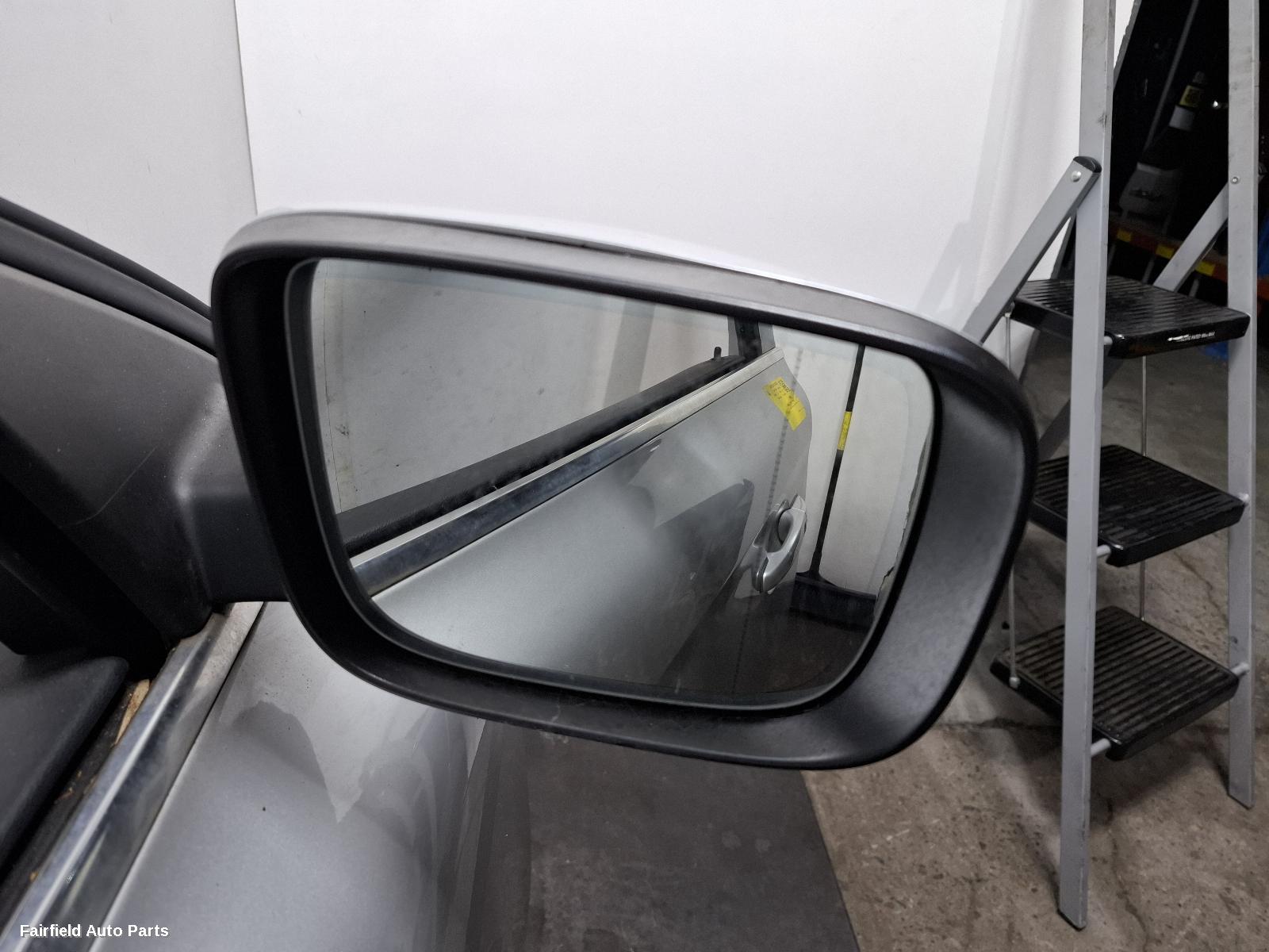 2013-2017 Volvo Xc60 Right Door Mirror