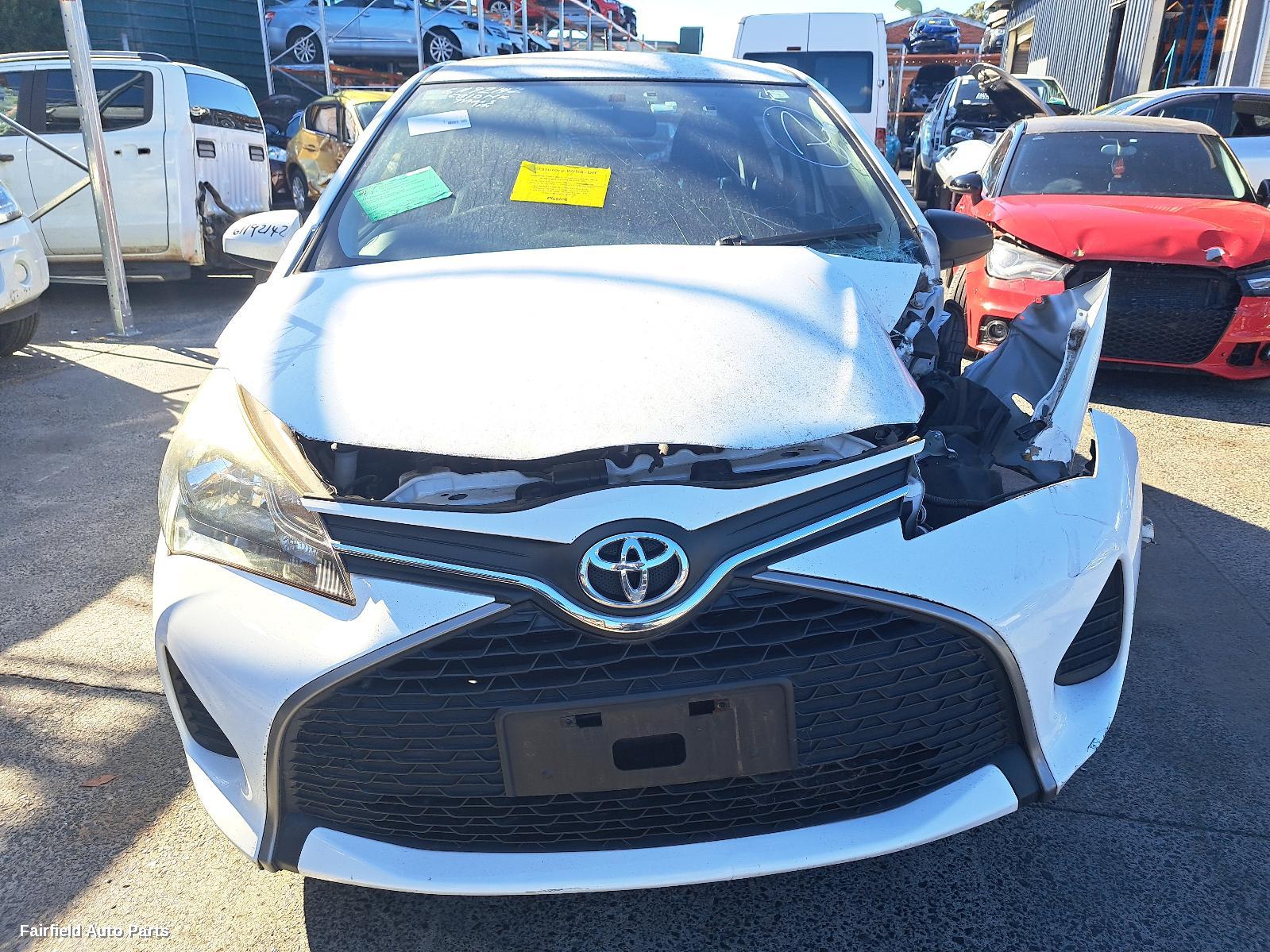2014-2016 Toyota Yaris Right Headlamp