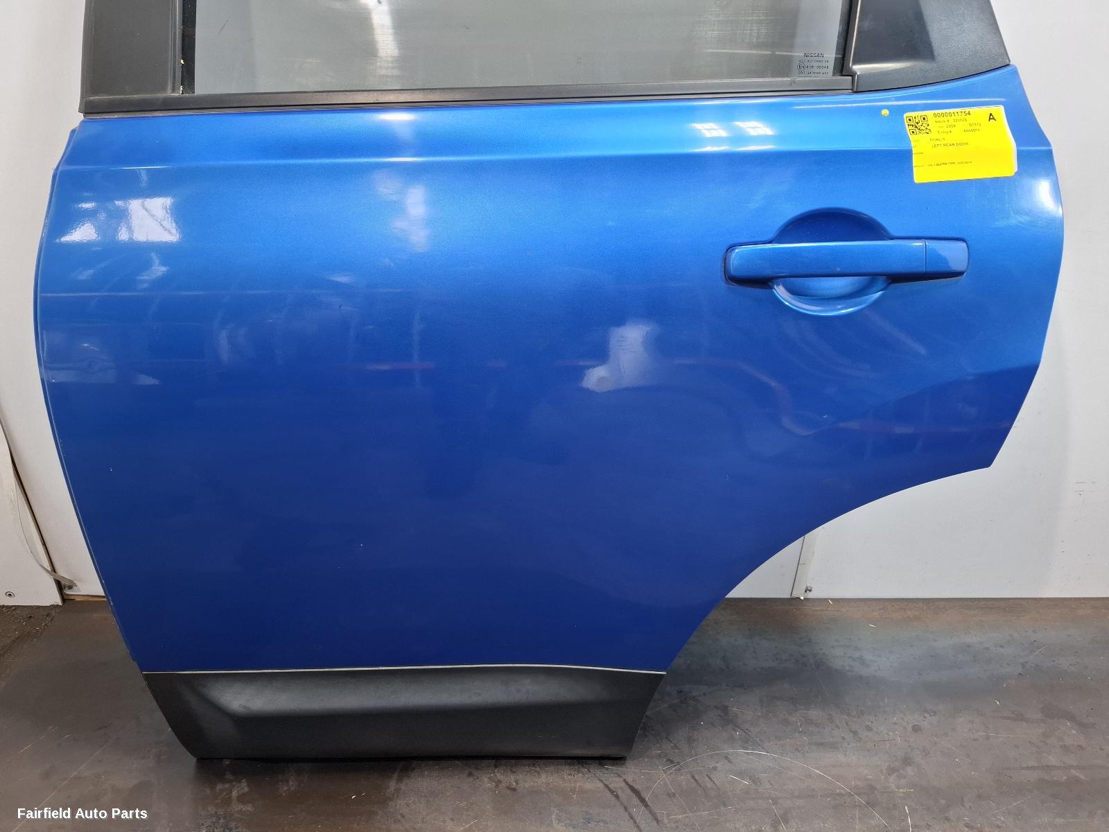 2007-2014 Nissan Dualis Left Rear Door Sliding