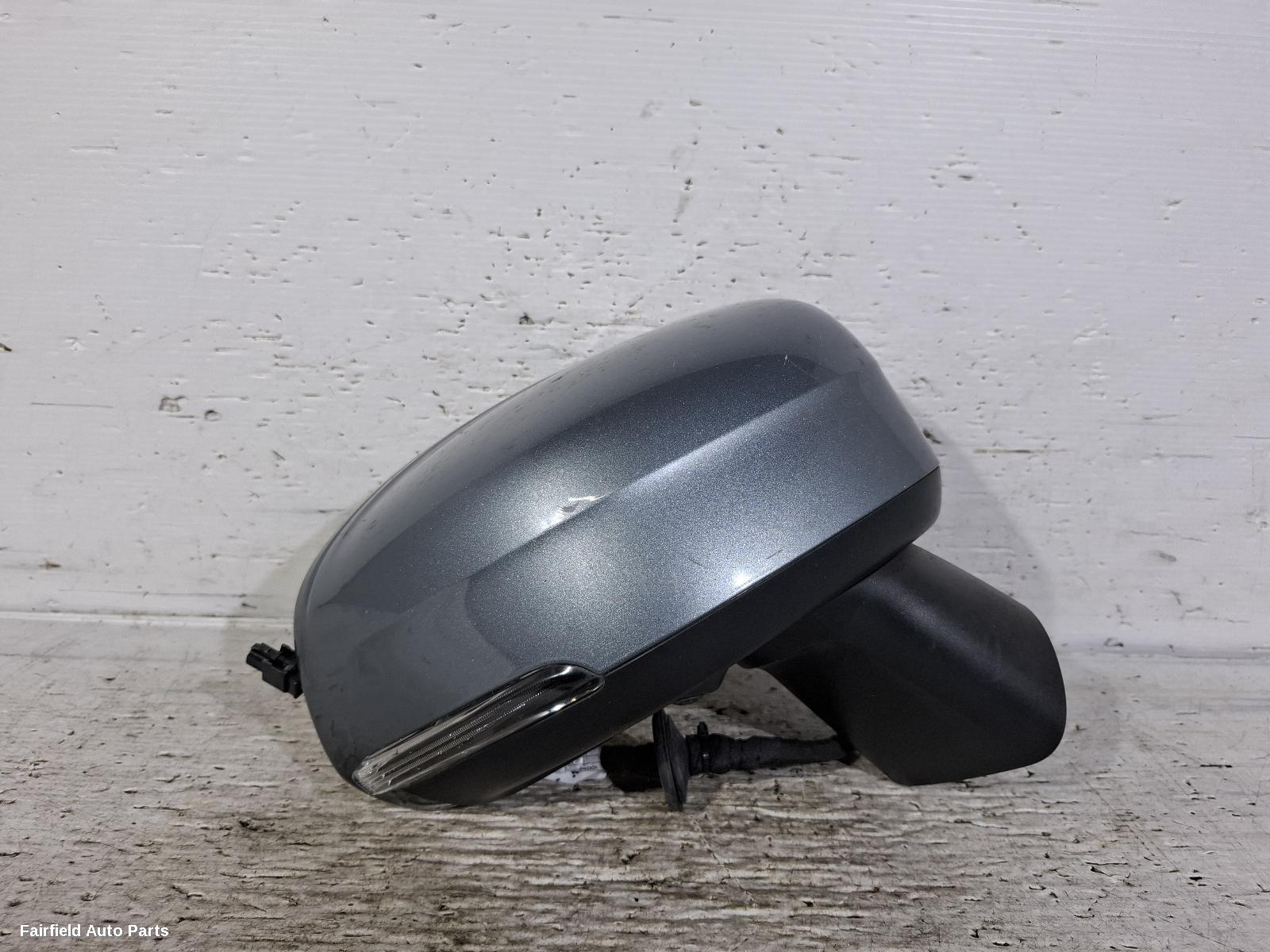 2017-2021 Volvo Xc60 Right Door Mirror