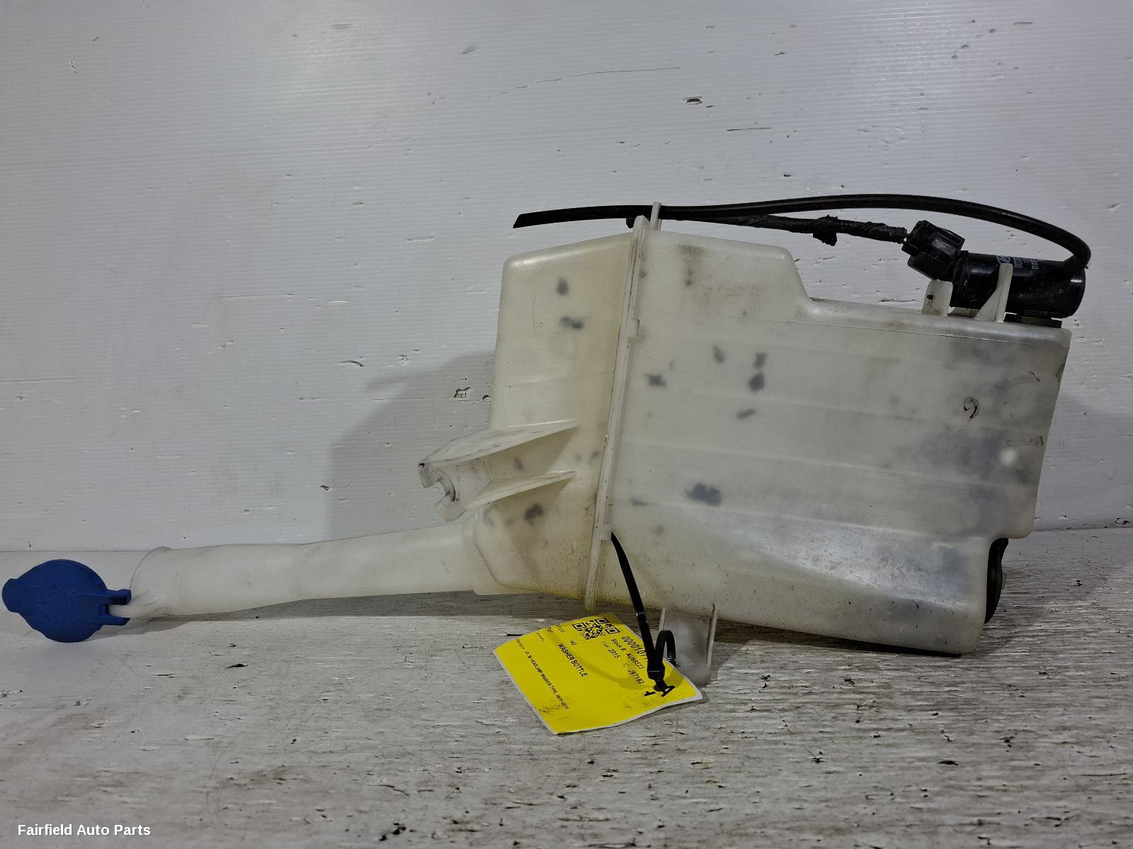 2011-2015 Hyundai I40 Washer Bottle