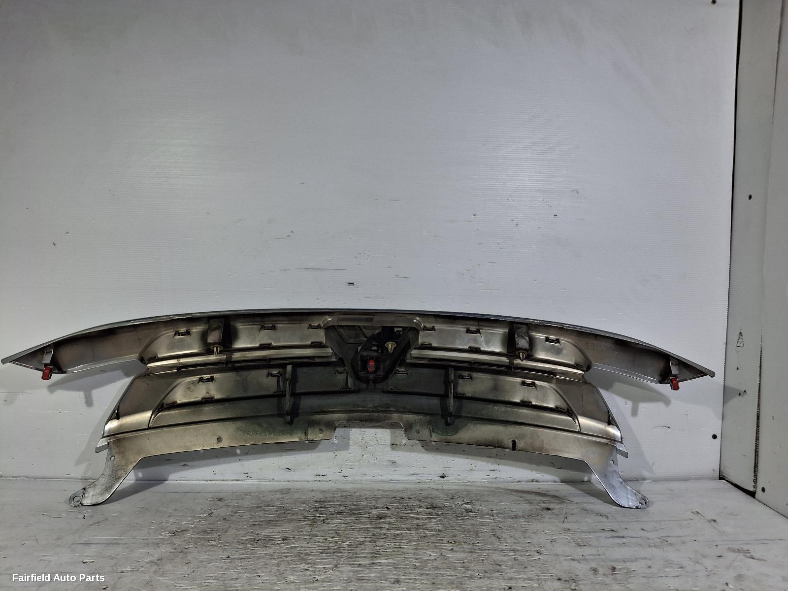 2018-2021 Mitsubishi Outlander Grille