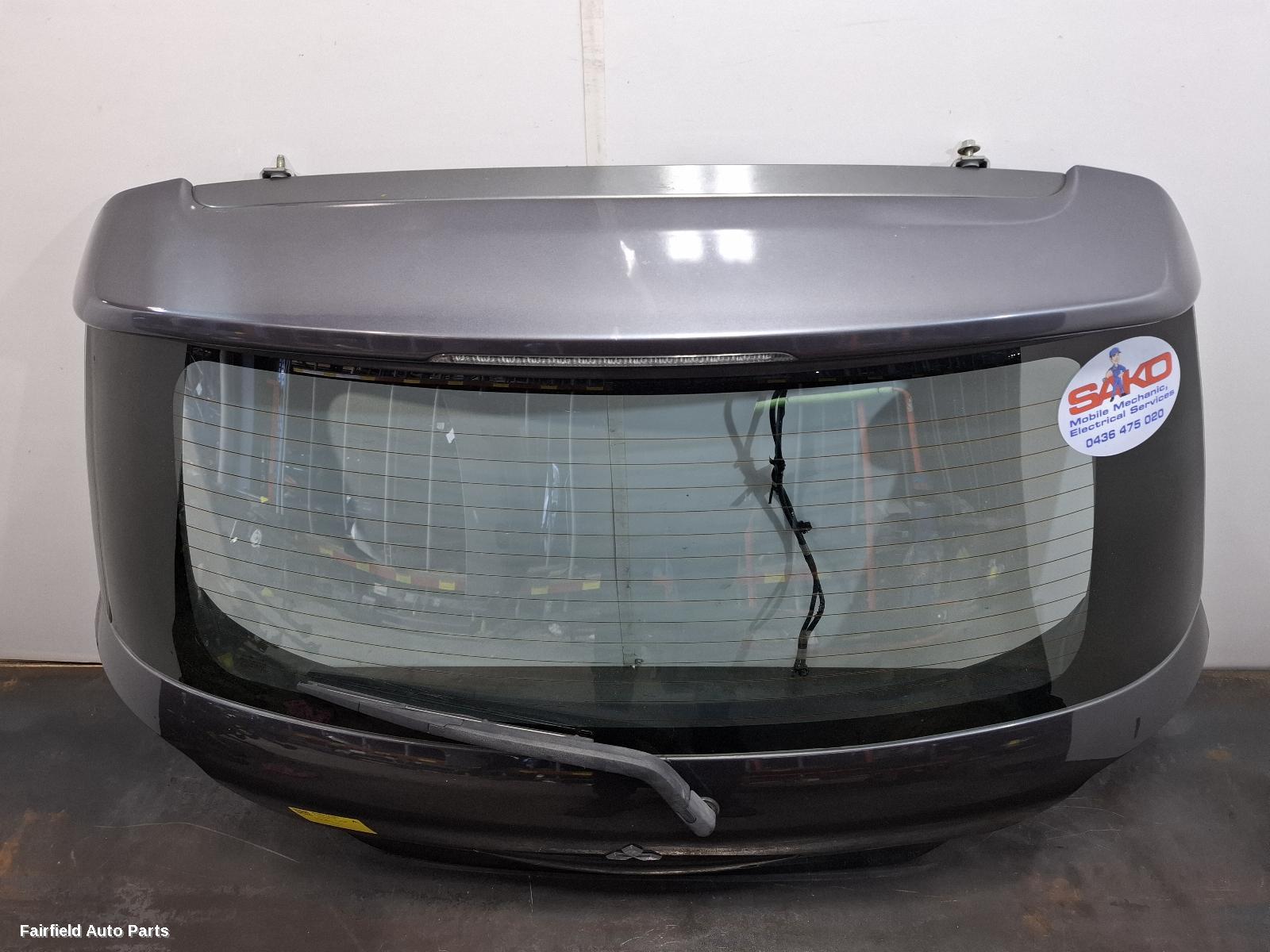 2004-2006 Mitsubishi Outlander Bootlid Tailgate