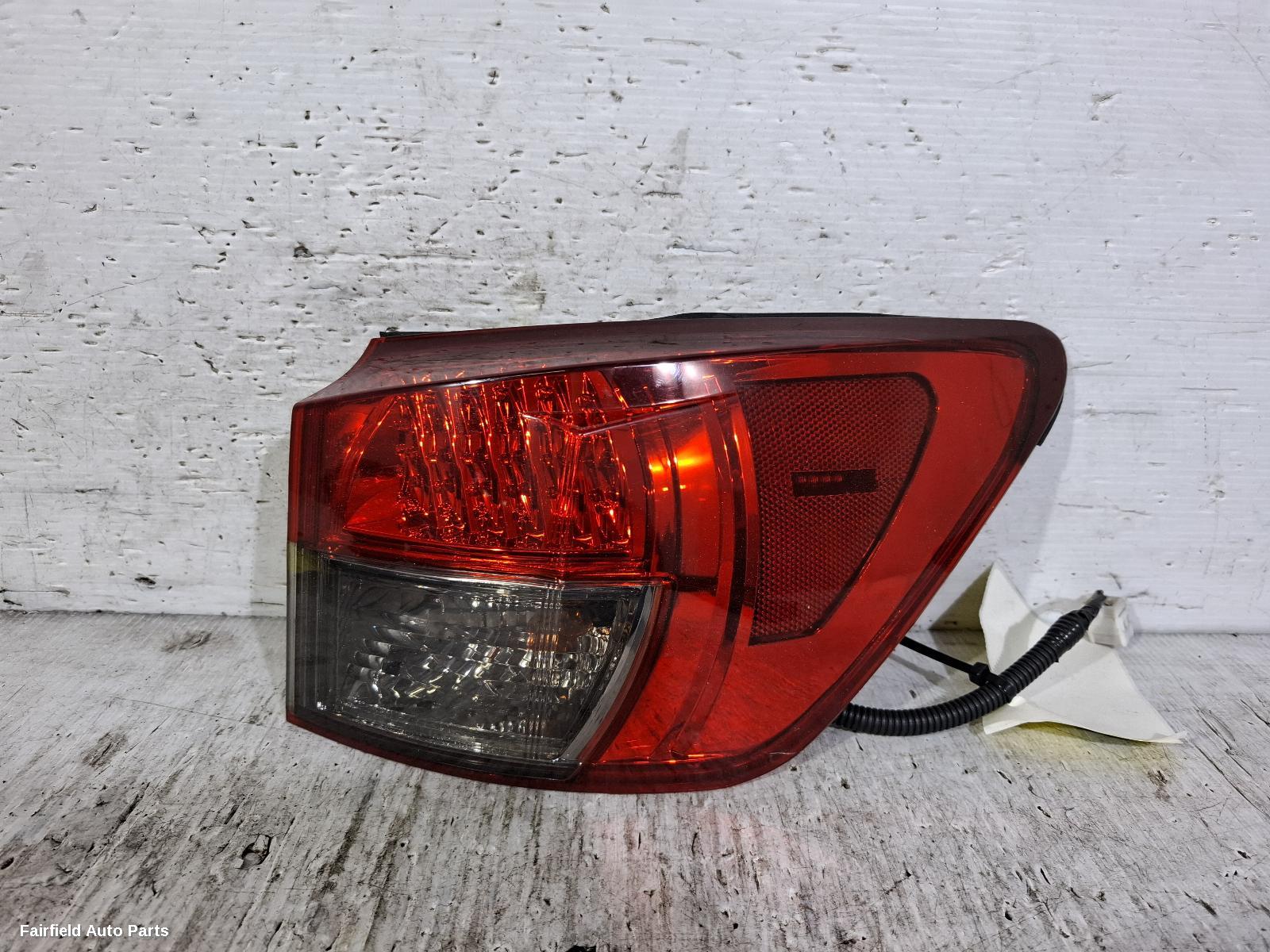 2005-2008 Lexus Is250/is250c Right Taillight