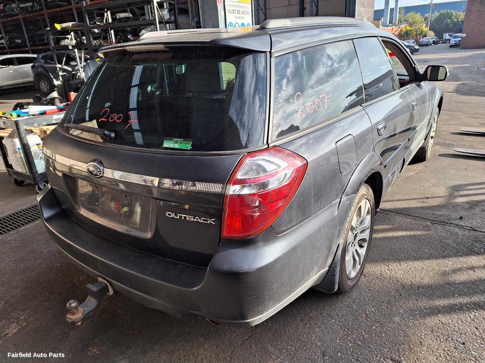 2006-2009 Subaru Outback Right Guard