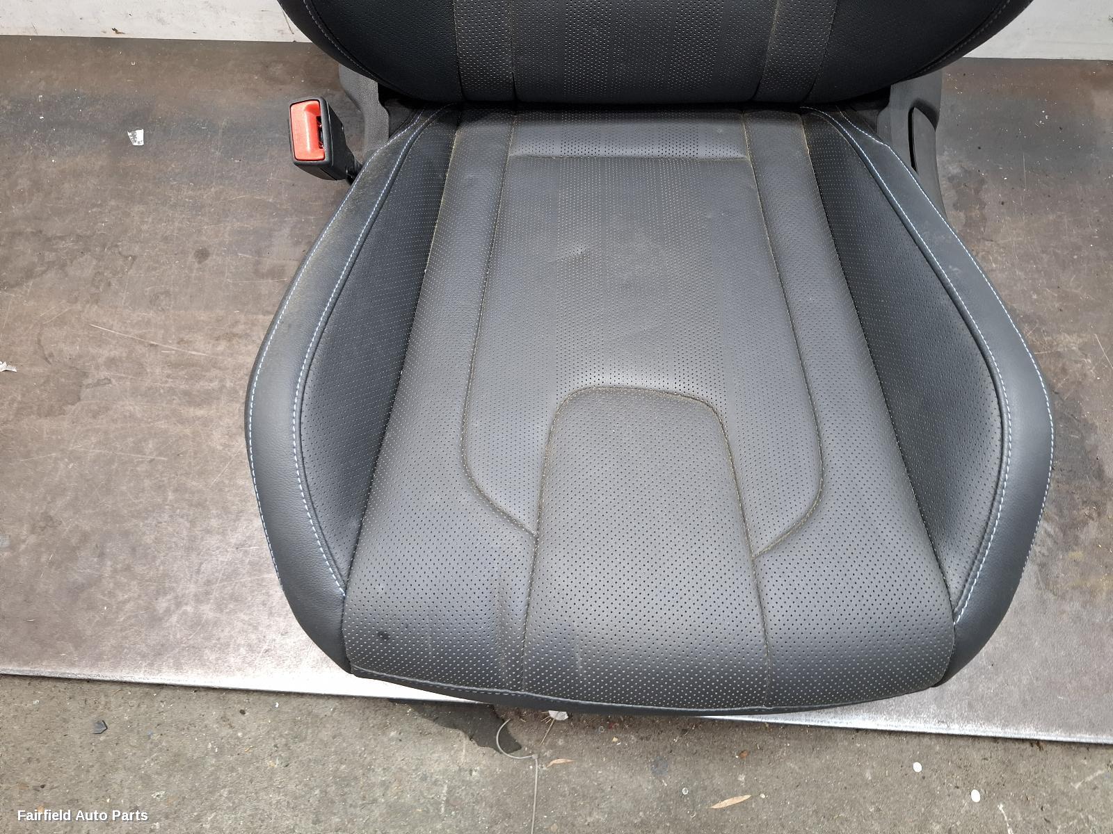 2021-2026 Hyundai I30 Front Seat