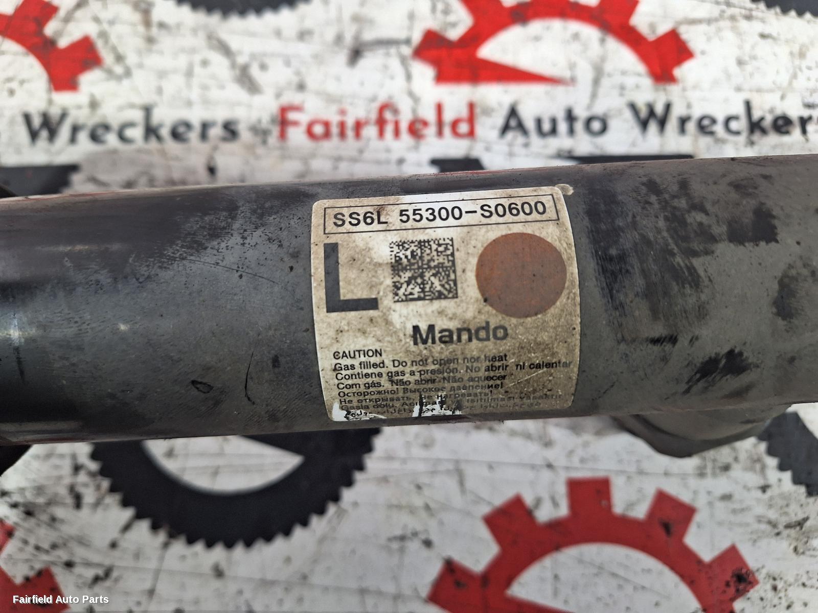 2021-2023 Hyundai I30 Shock Absorber