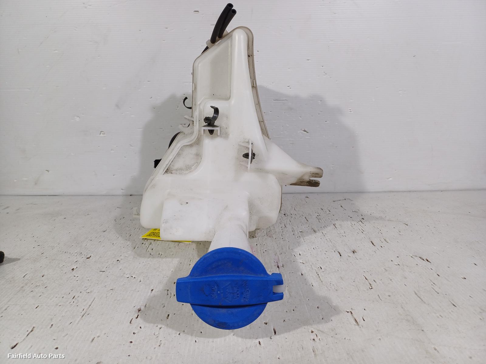 2017-2023 Hyundai I30 Washer Bottle