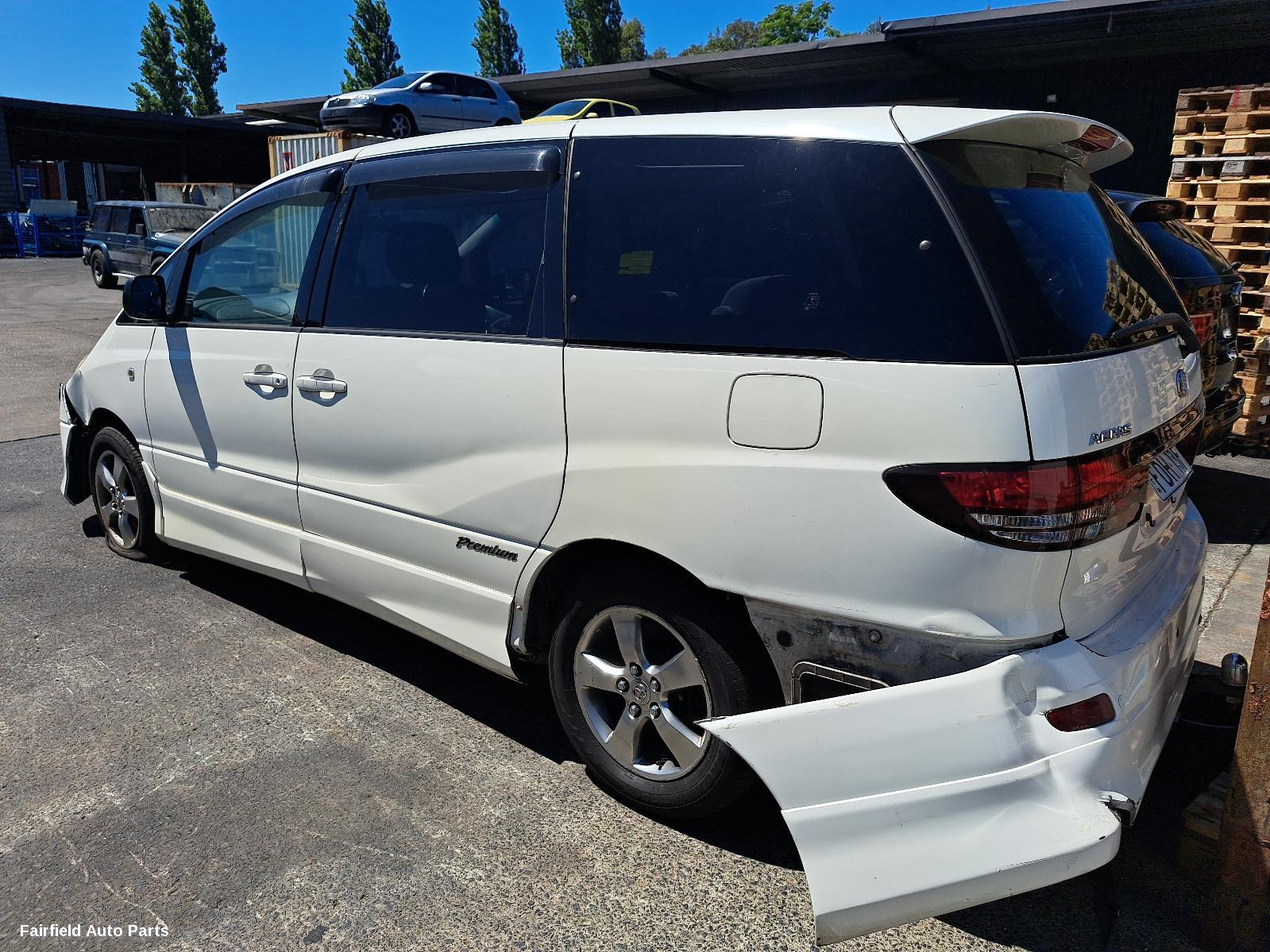 2003-2006 Toyota Estima Left Door Mirror