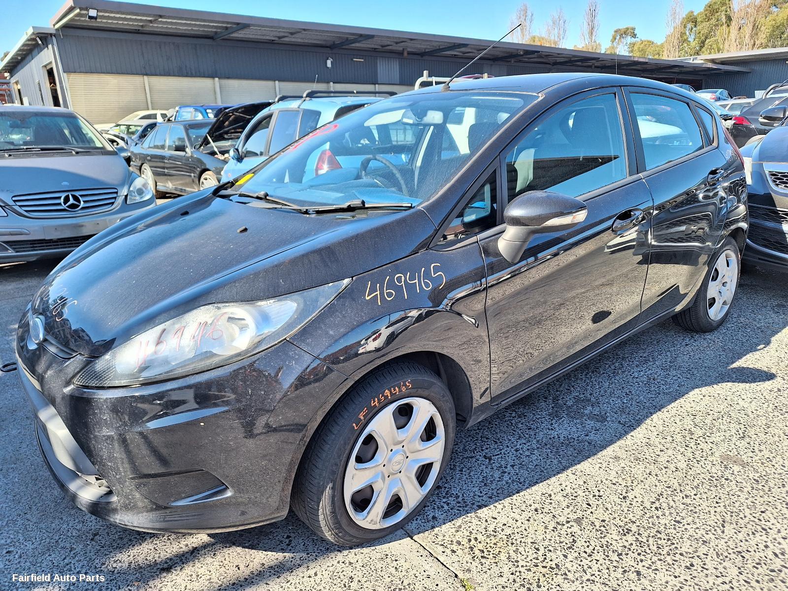 2008-2013 Ford Fiesta Grille