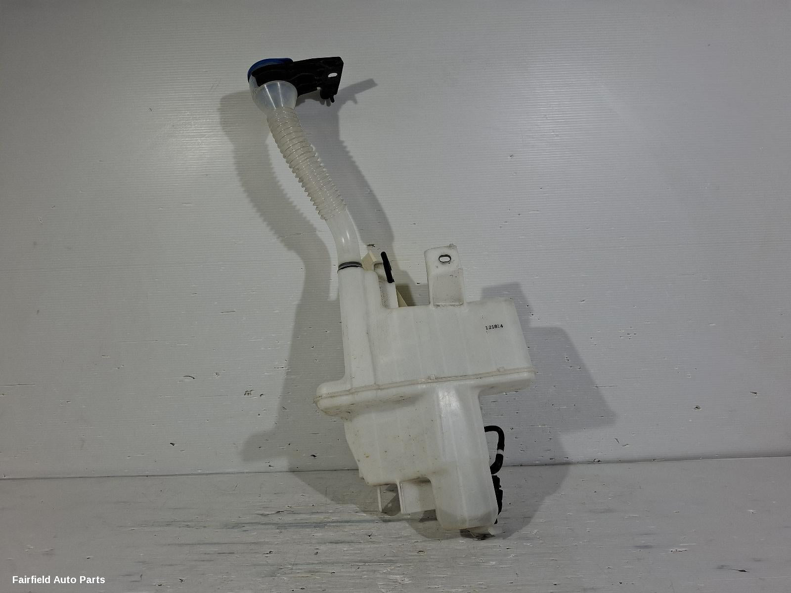 2018-2023 Mazda Cx8 Washer Bottle