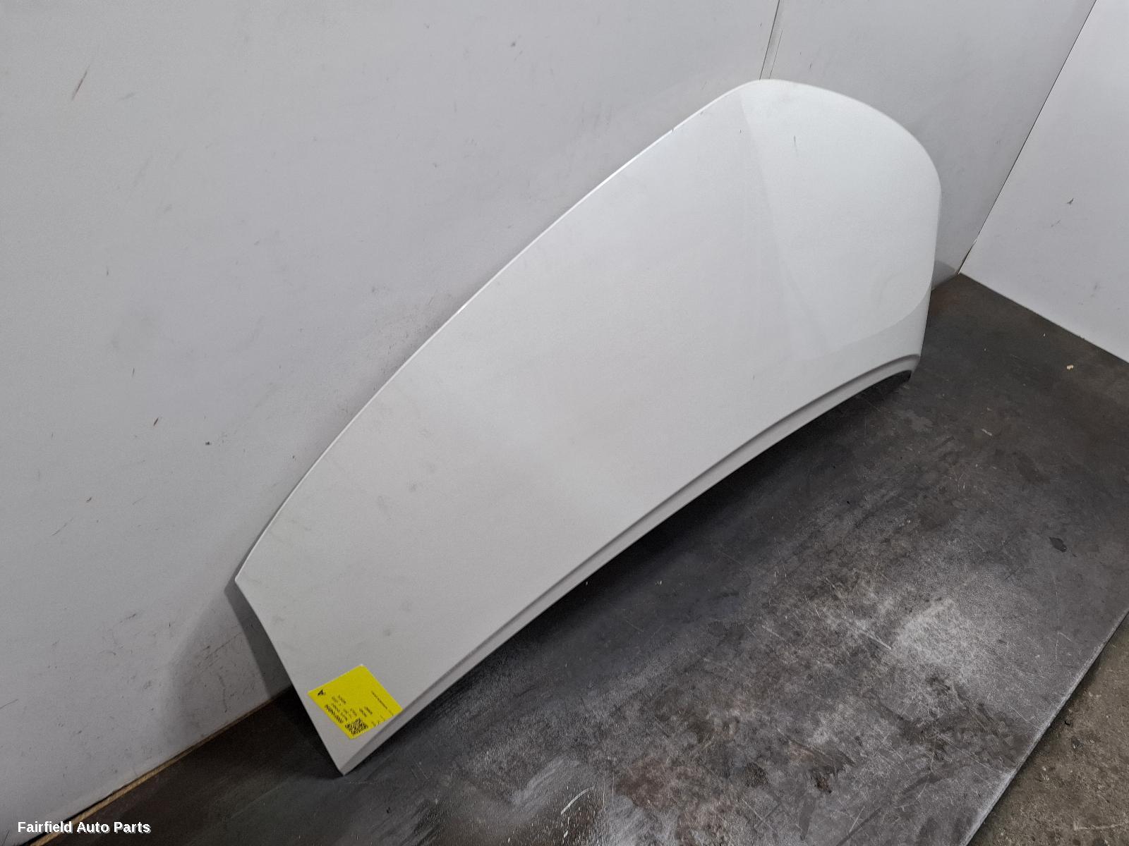 2005-2019 Toyota Estima Bonnet
