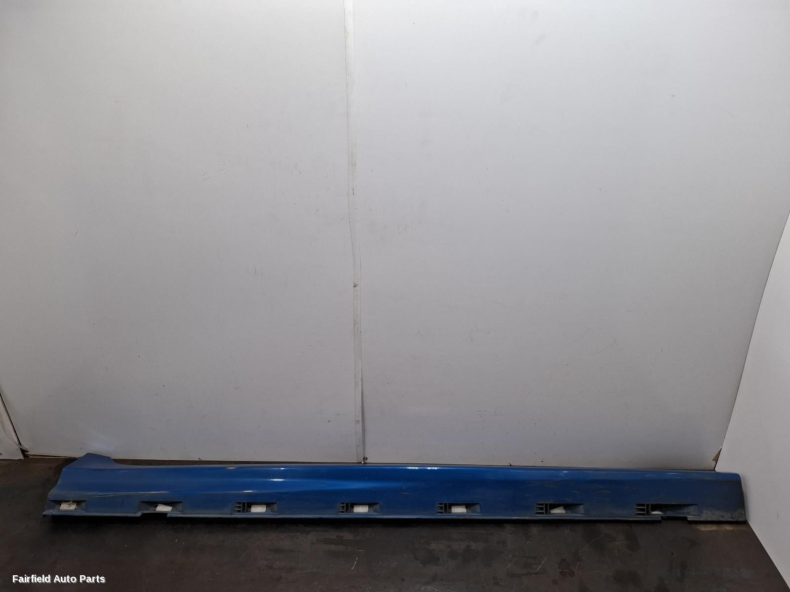 2006-2017 Holden Commodore Side Step Skirt