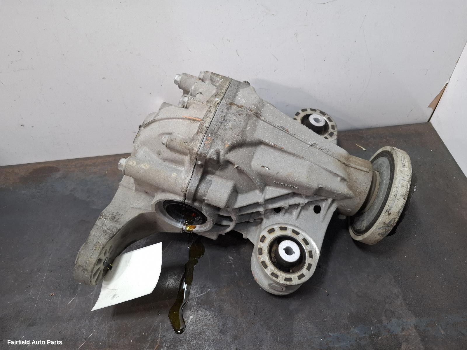 2015-2021 Chrysler 300c Differential Centre