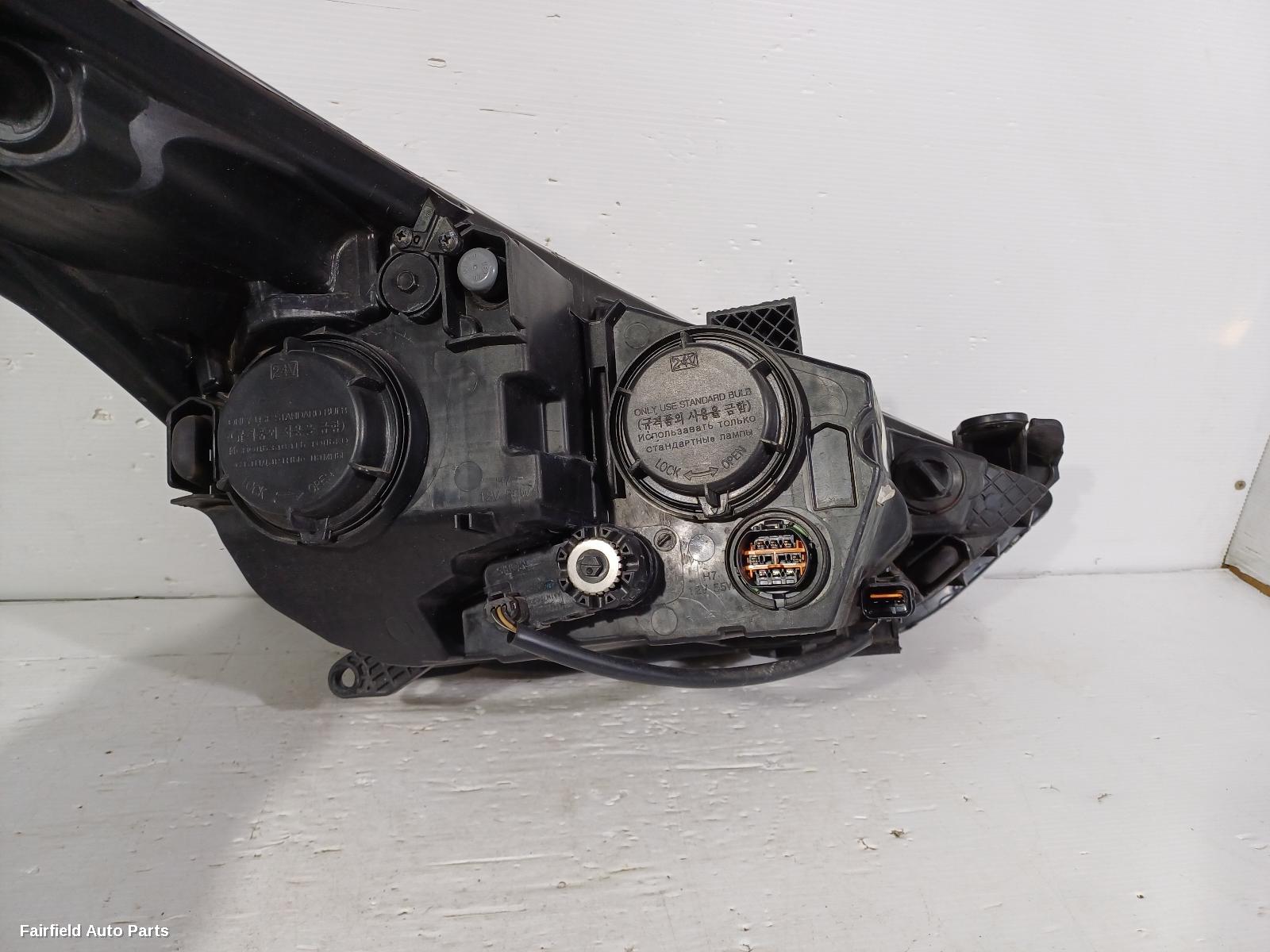 2011-2018 Hyundai Veloster Left Headlamp