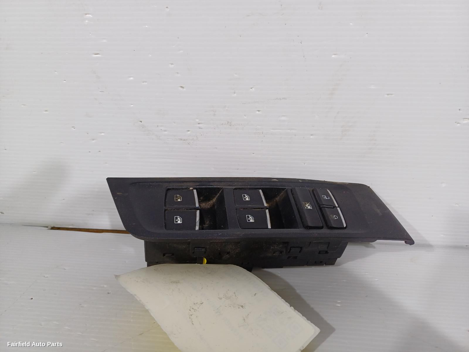 2017-2021 Ldv T60 Pwr Dr Wind Switch