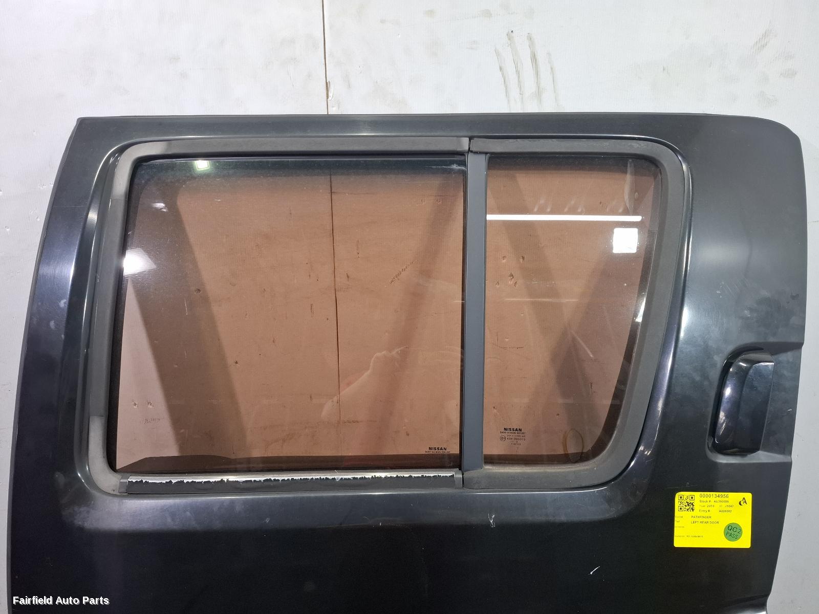 2005-2013 Nissan Pathfinder Left Rear Door Sliding
