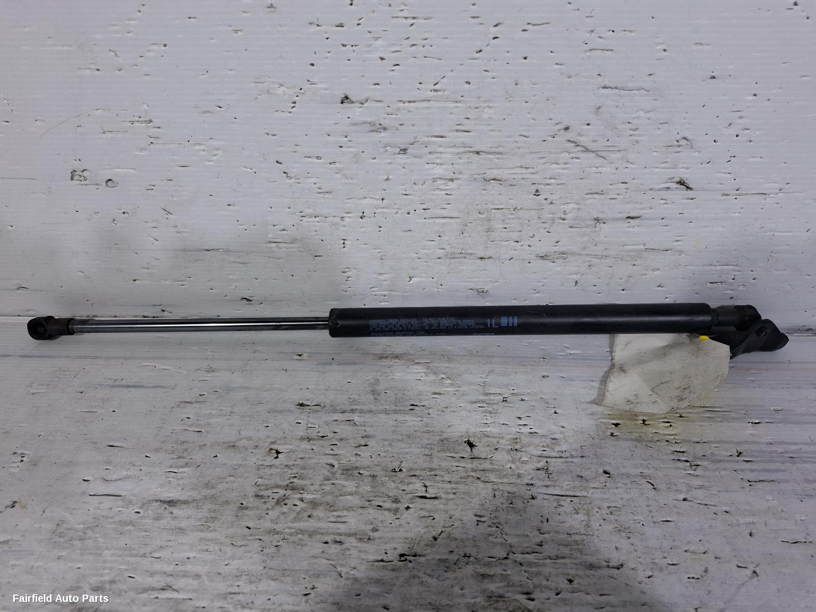 2017-2020 Mitsubishi Eclipse Cross Hatch Strut
